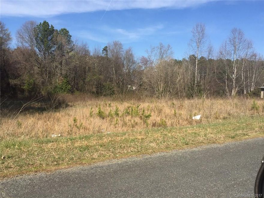 Wonderful business Lot for an office or Retail.  Close to the new HWY 16 for easy access to Charlotte, located in a residential area.  Low Lincoln county Taxes.