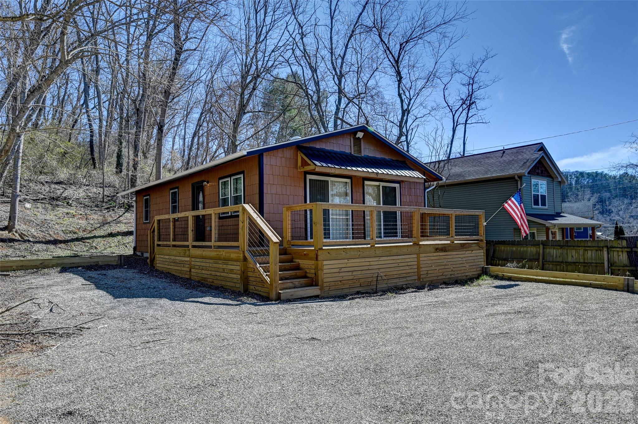 9 Woodfin Avenue