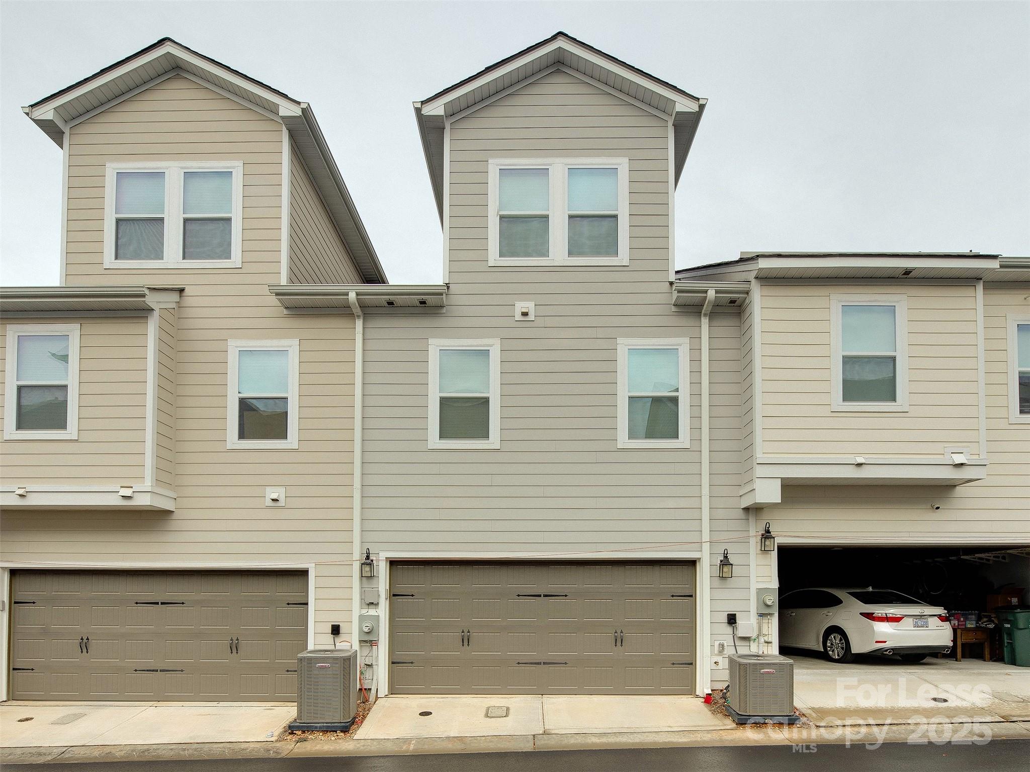 Villa Heights - Residential Lease