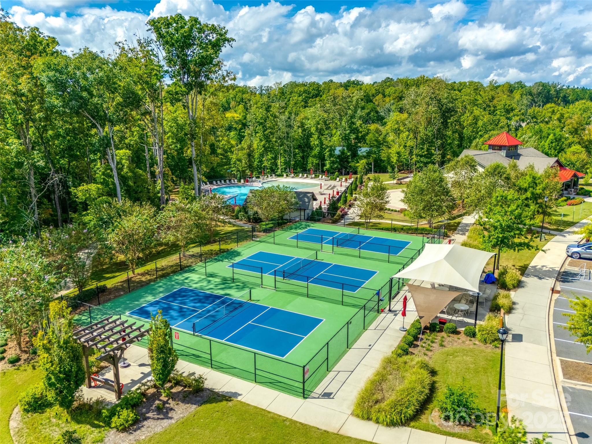 Tree Tops - Residential