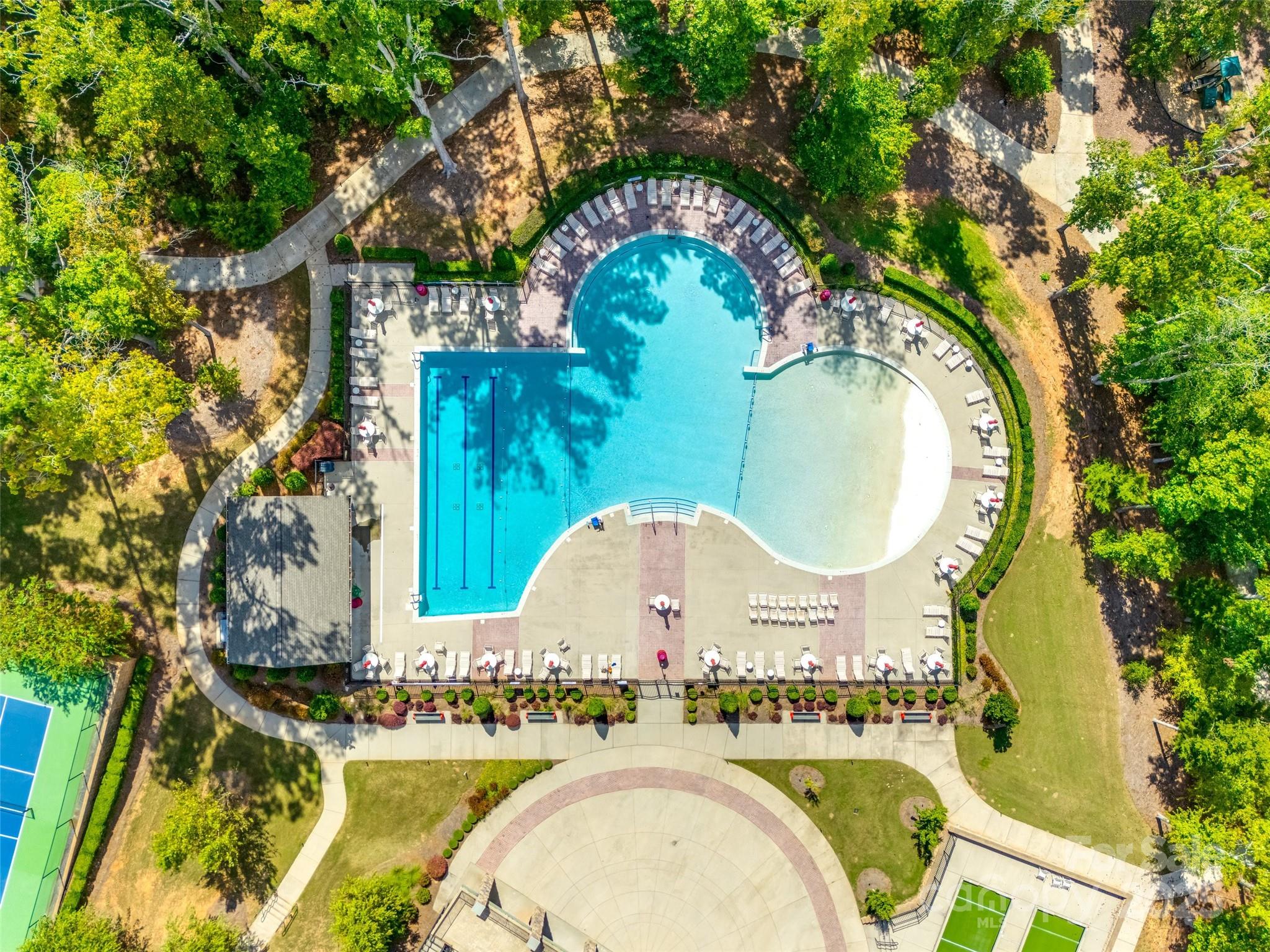 Tree Tops - Residential