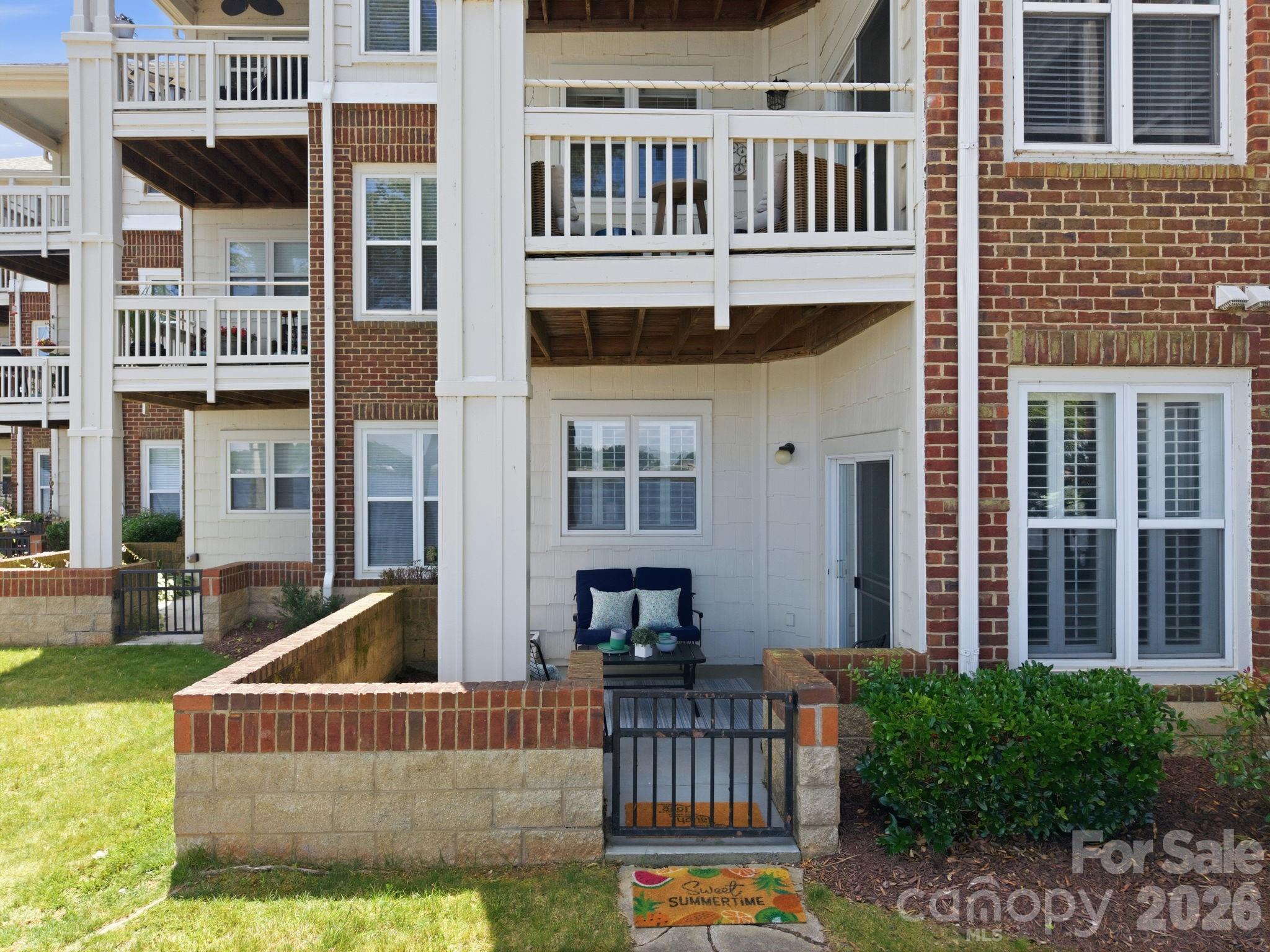 915 Northeast Drive 4