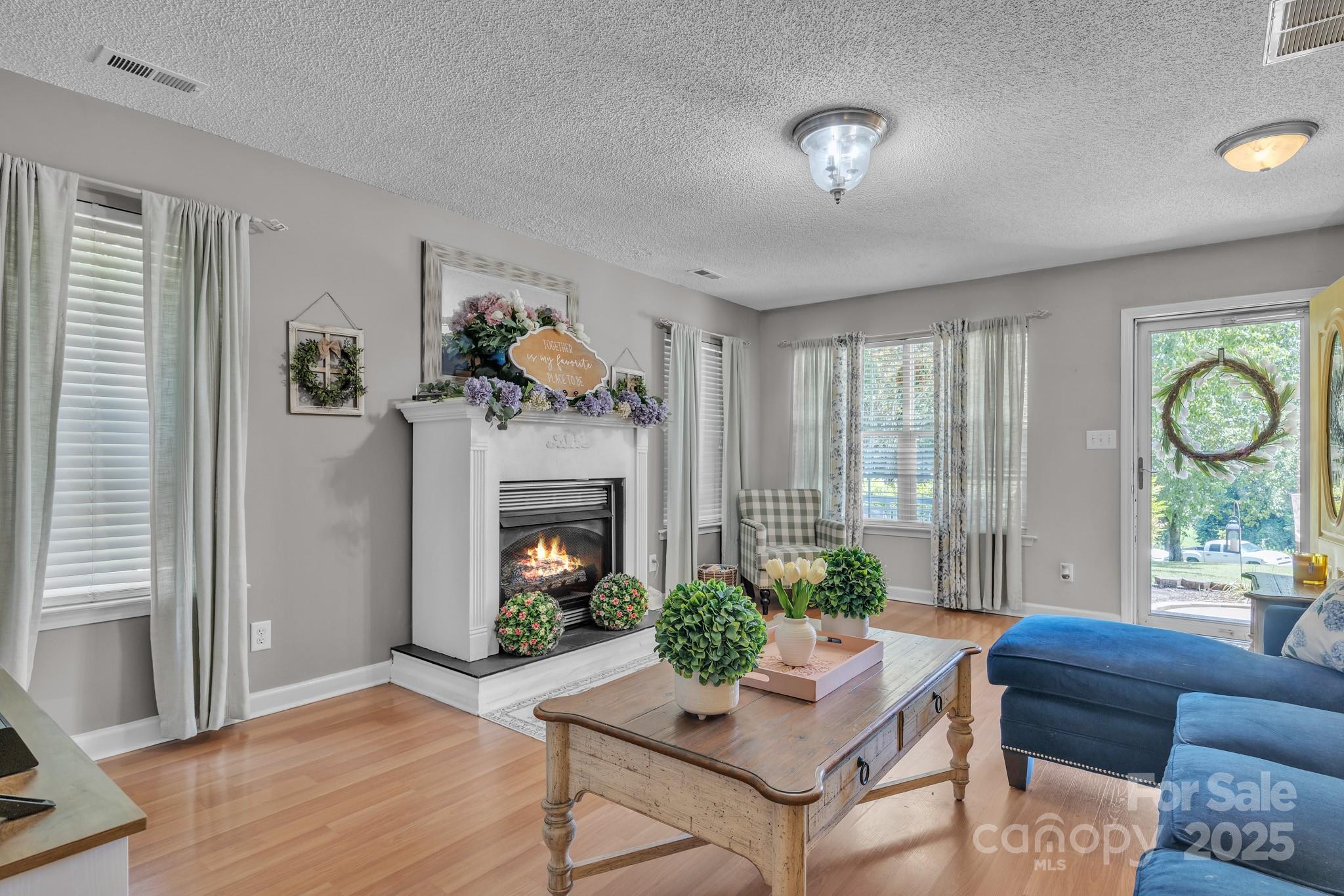 1912 8th Street SE