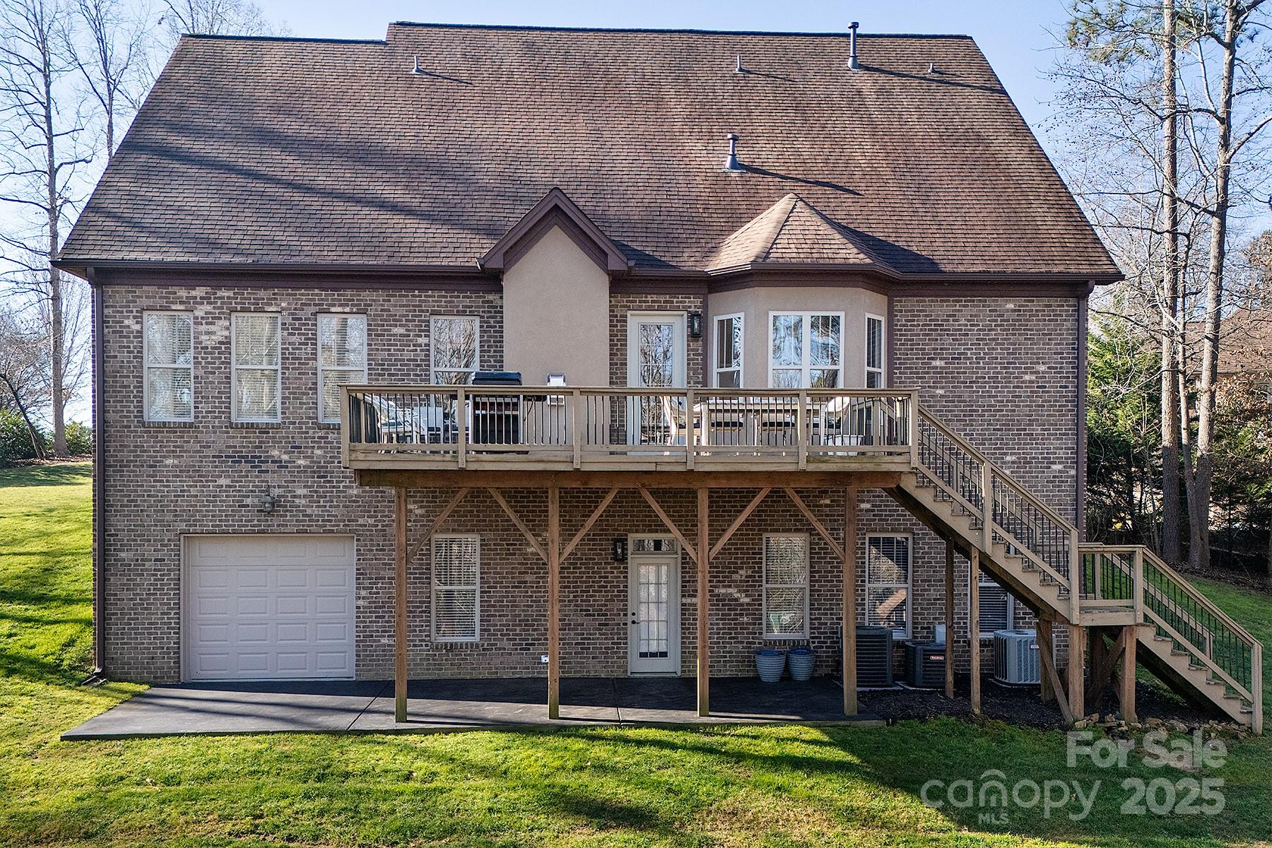 394 Stonecliff Lane