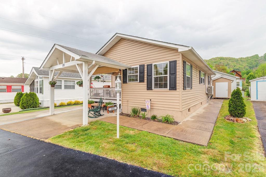 Summer Place - Residential