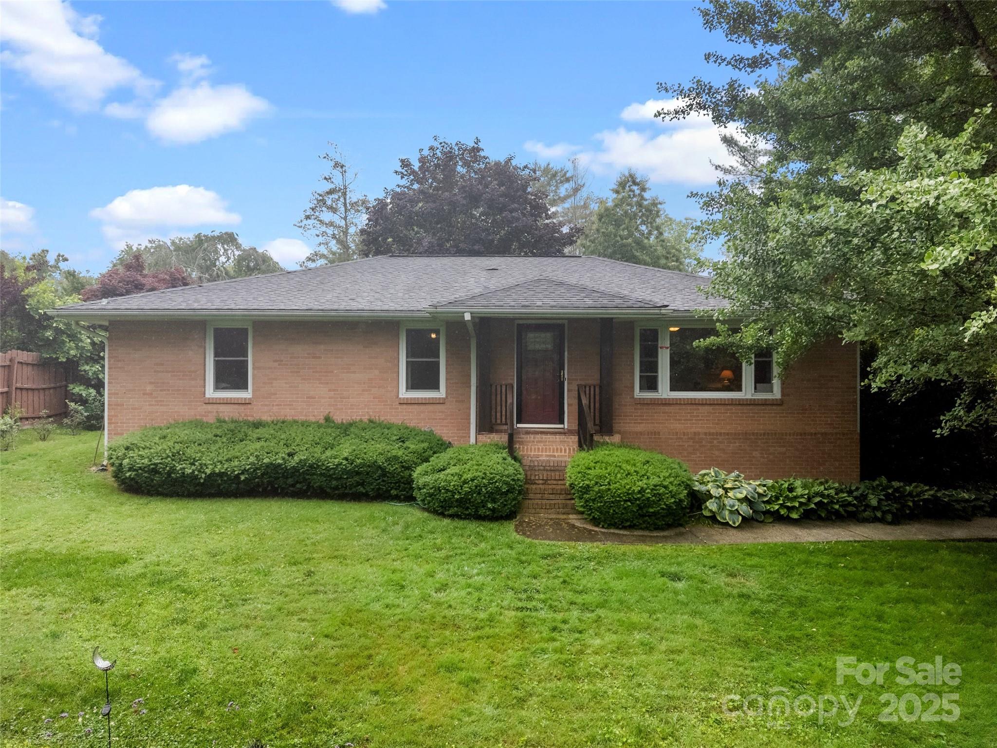 107 Edgehill Road