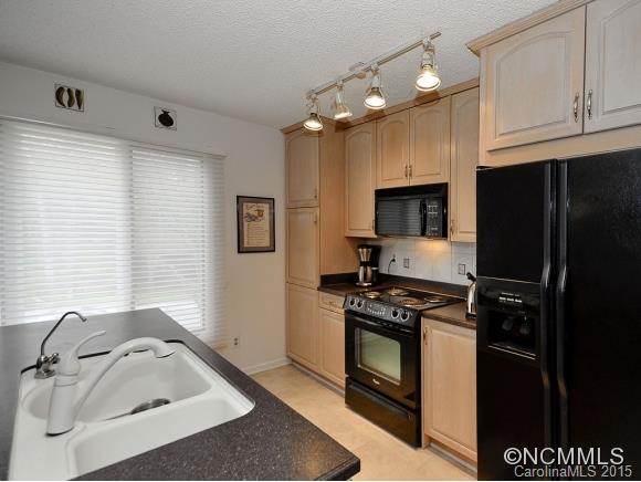 Woodland Hills - Residential