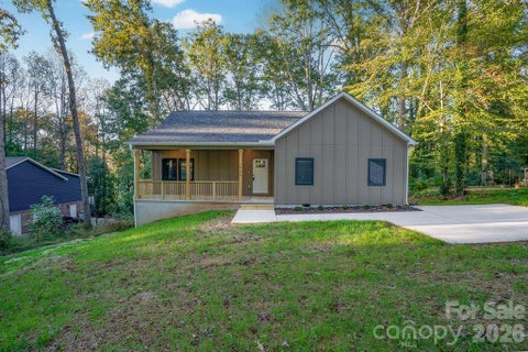 Photo of 1520 Holly Court NW, Lenoir, NC 28645 (MLS # 4437044)