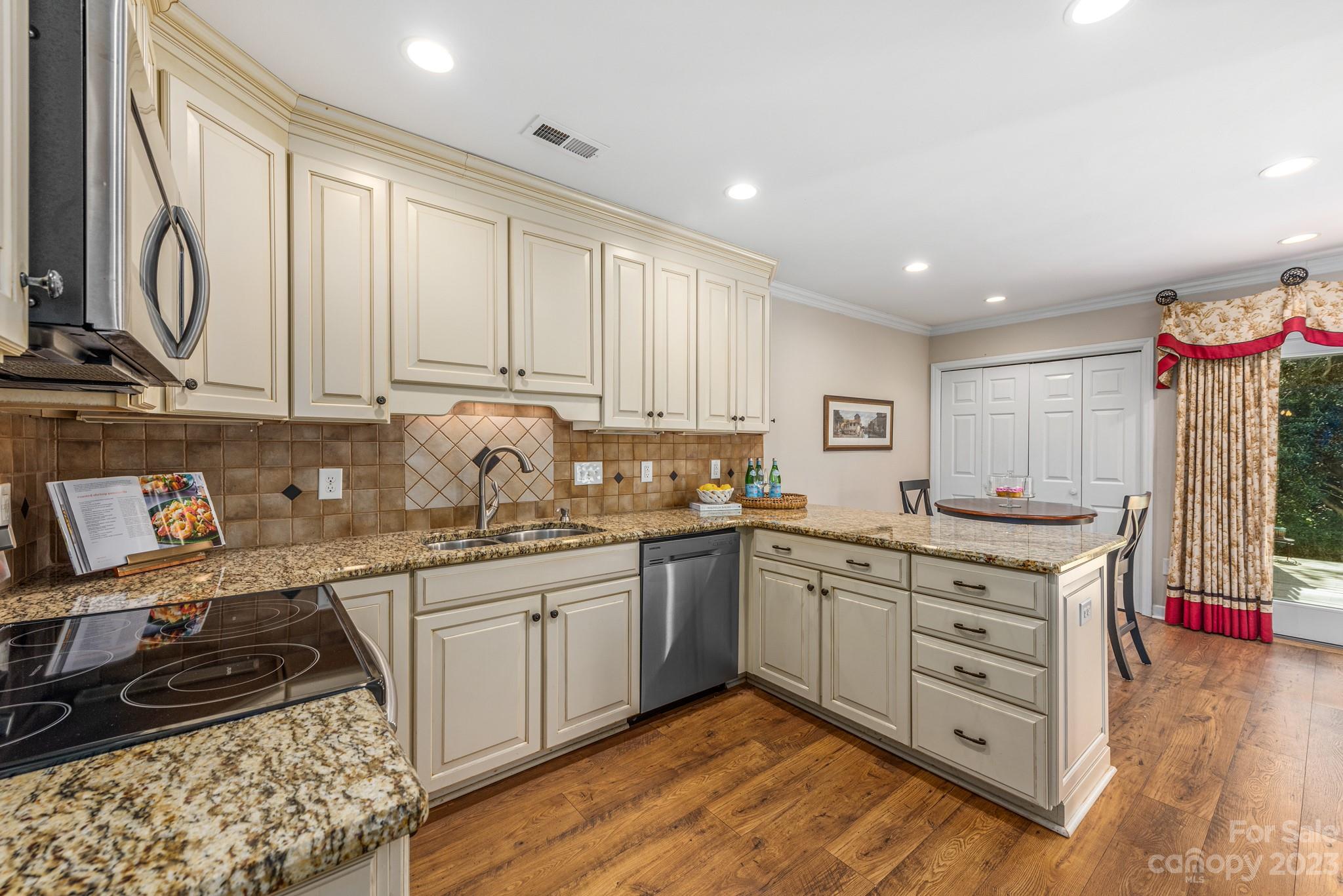 Carmel Hollow - Residential