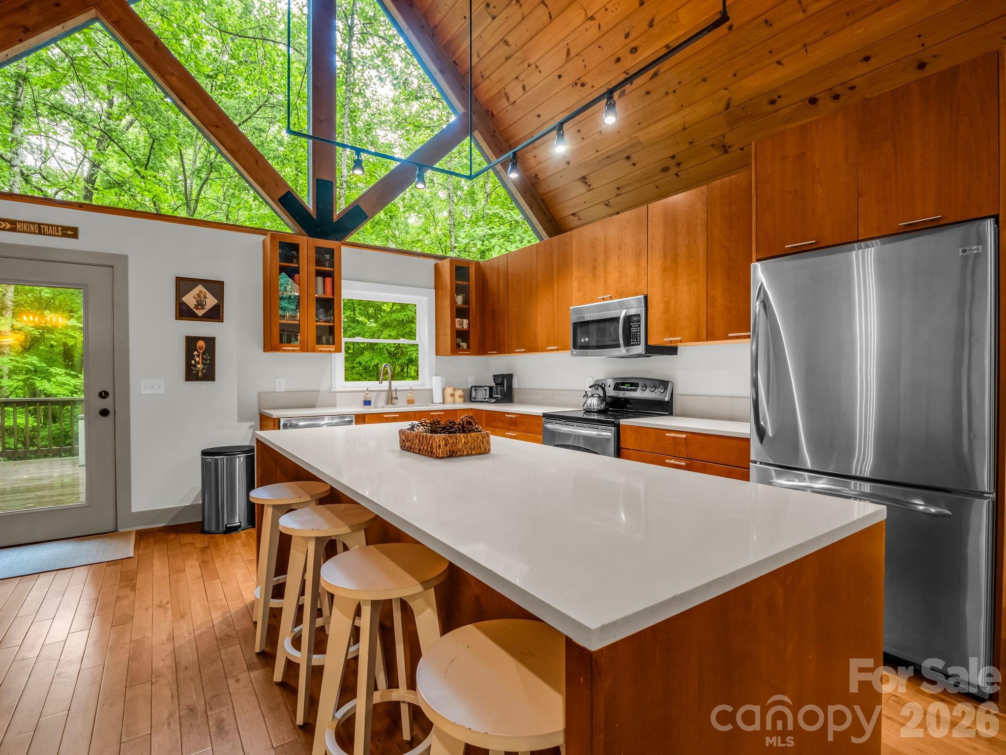 Golden Creek - Residential