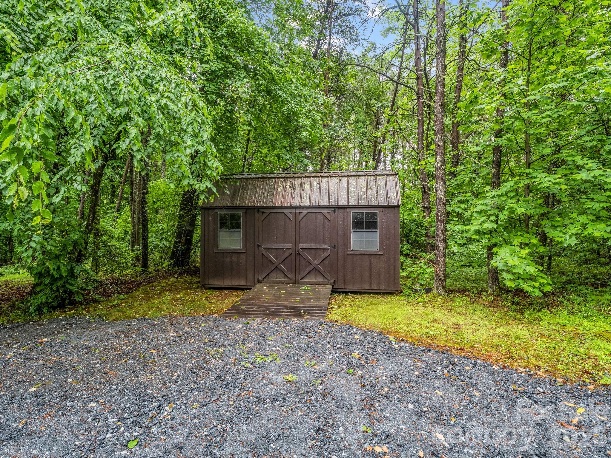 Golden Creek - Residential