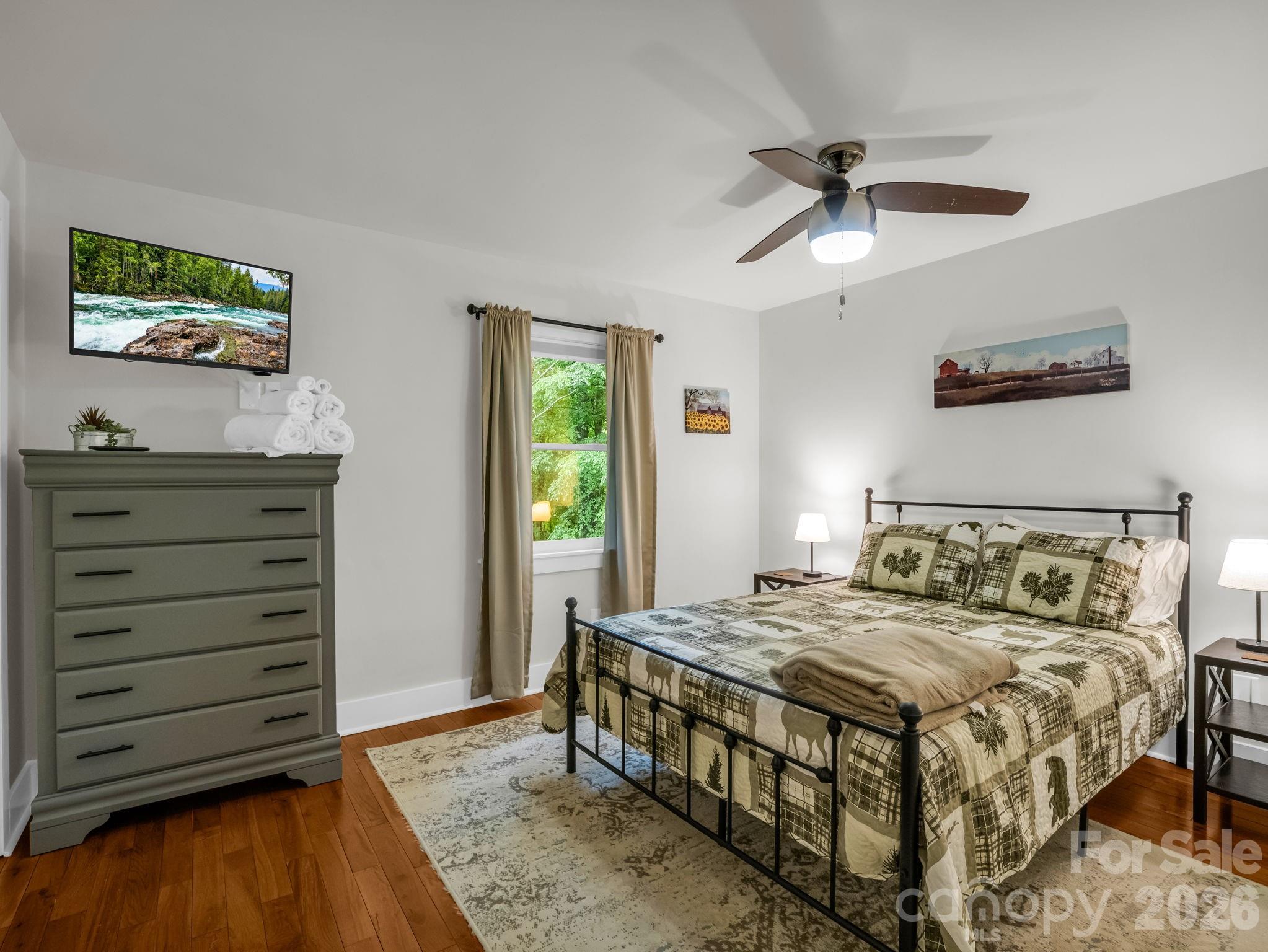 Golden Creek - Residential