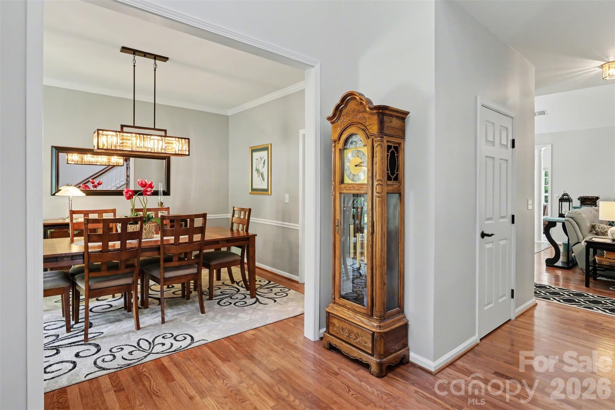 6216 Creek Breeze Road