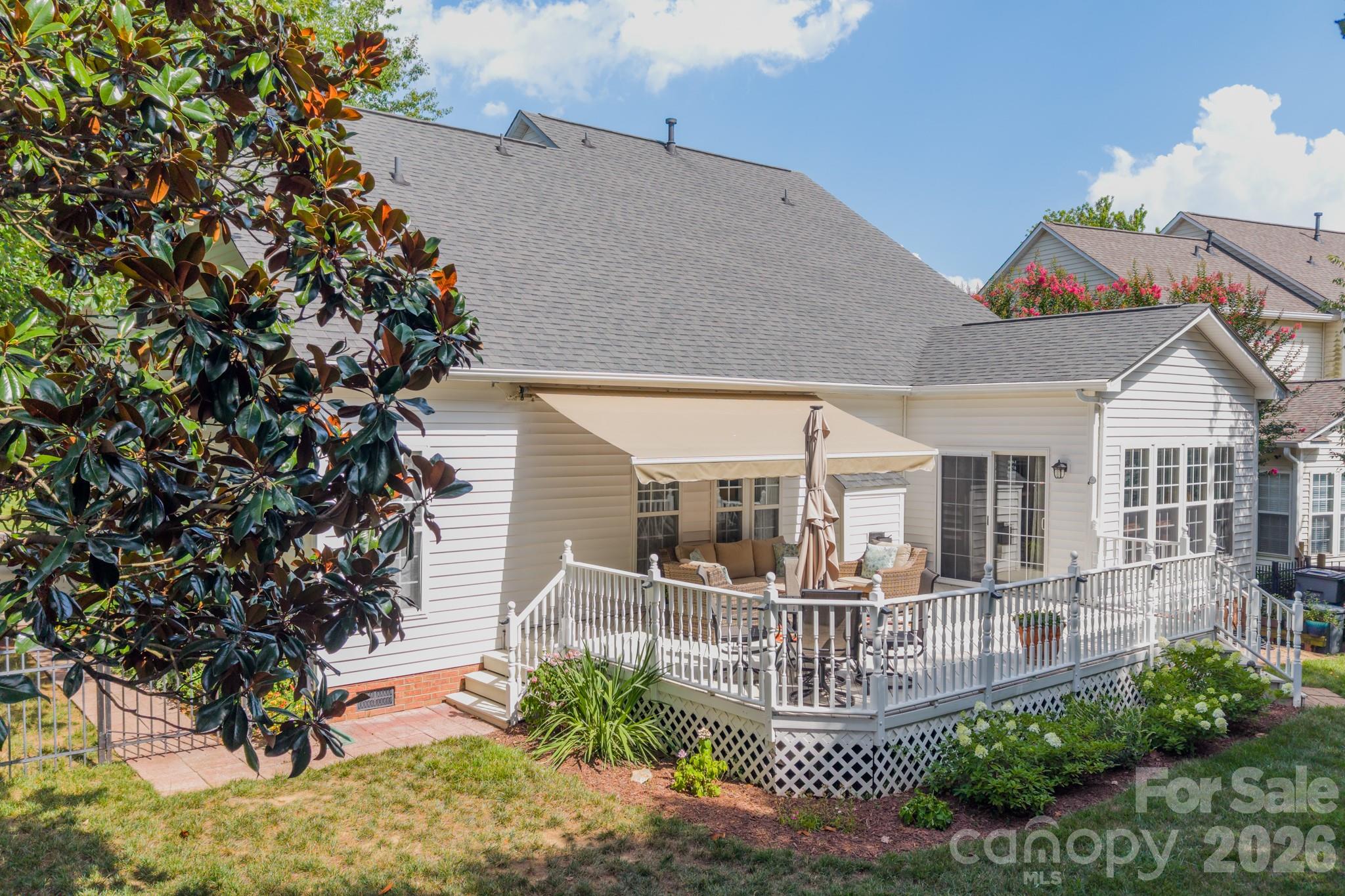 6216 Creek Breeze Road