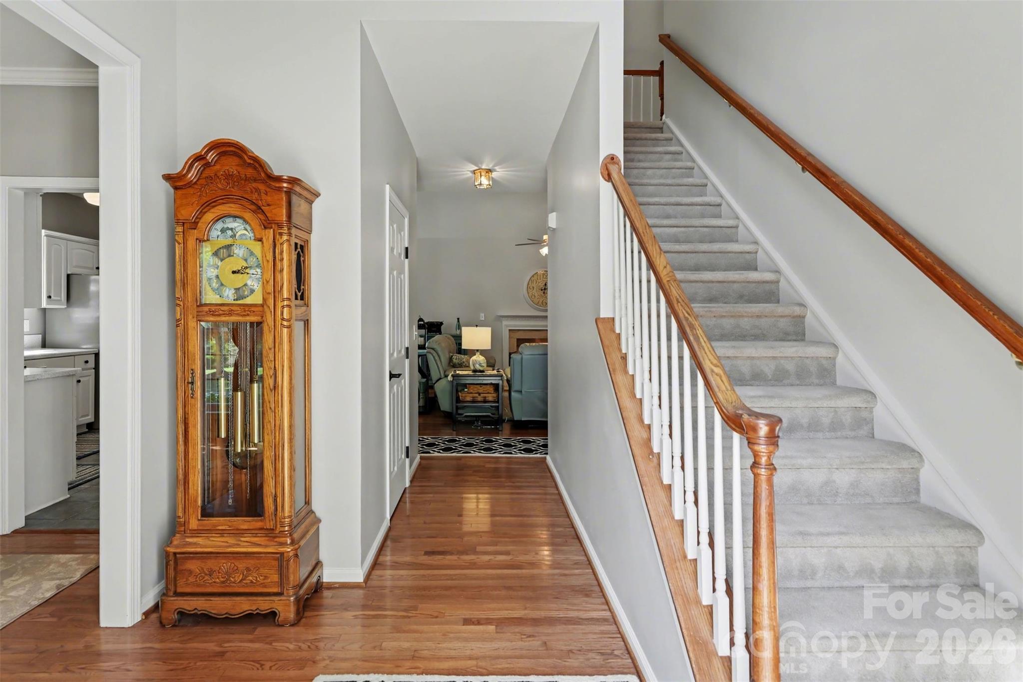 6216 Creek Breeze Road