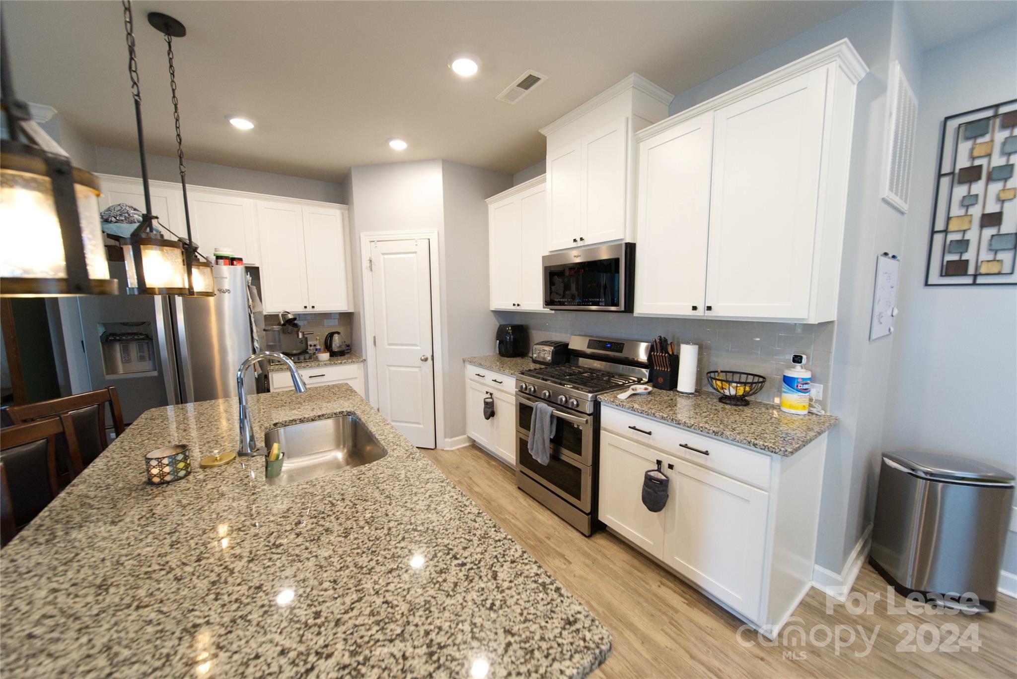 Stoneybrook Station - Residential Lease