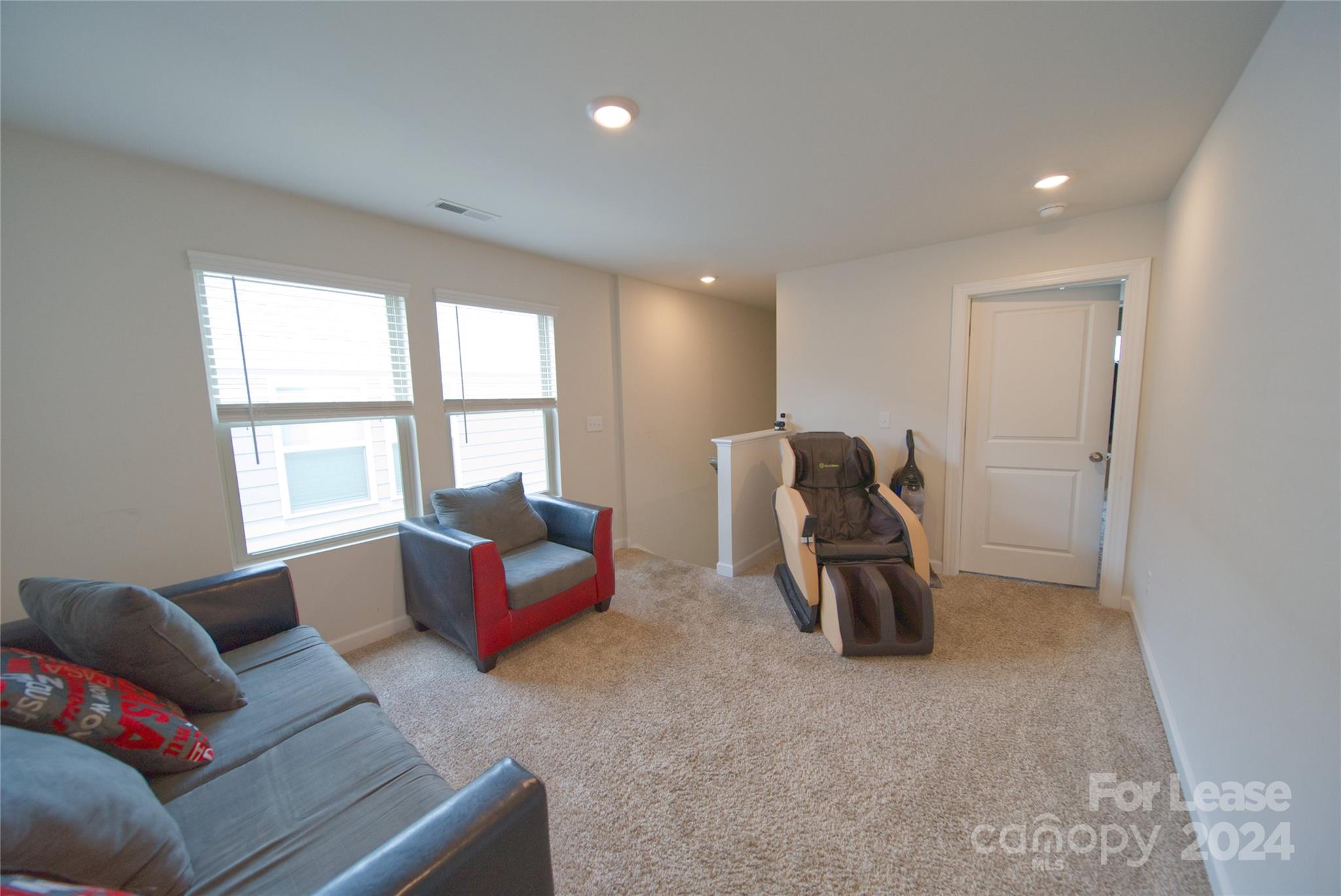 Stoneybrook Station - Residential Lease