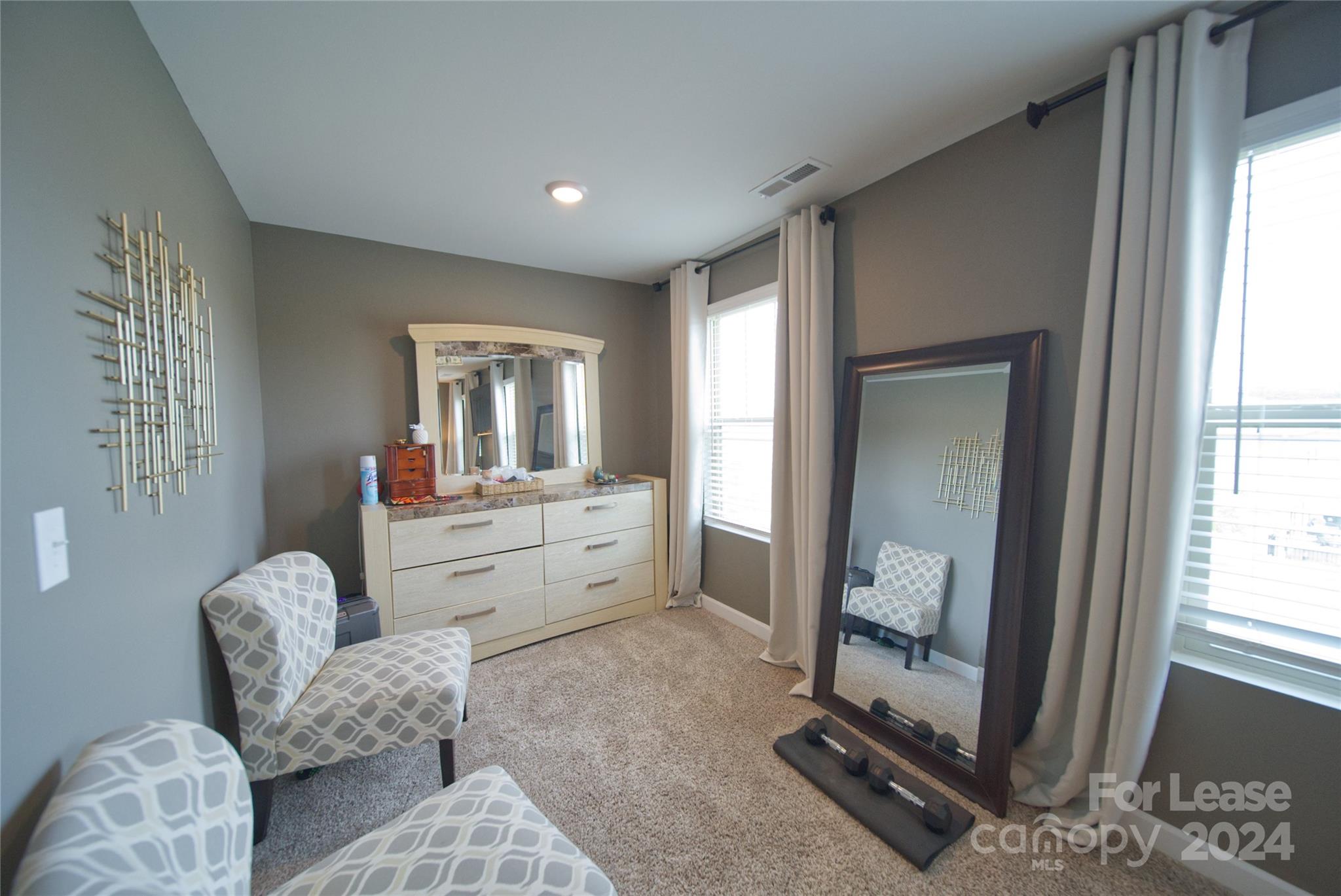 Stoneybrook Station - Residential Lease