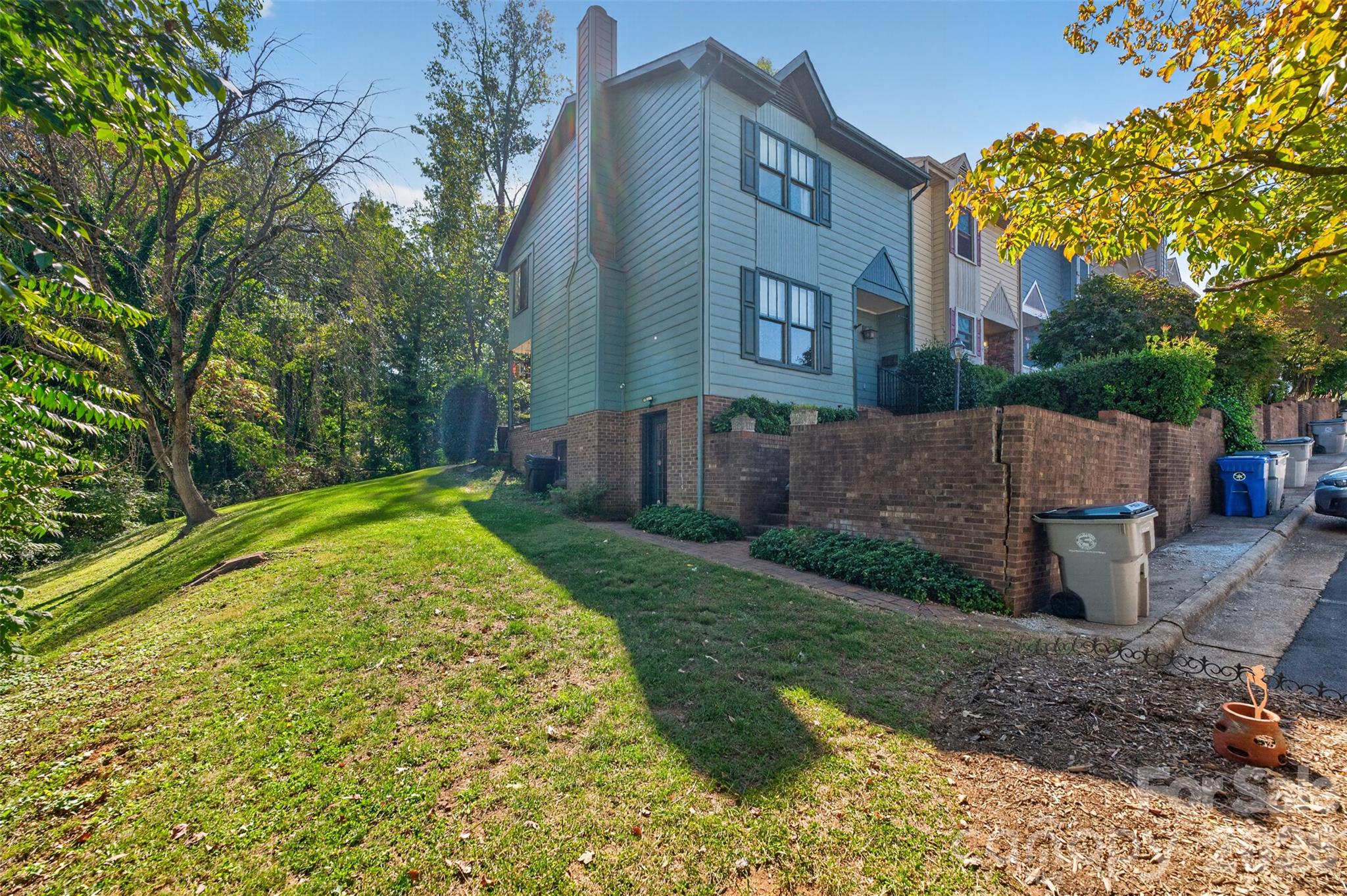 623 College Avenue SW