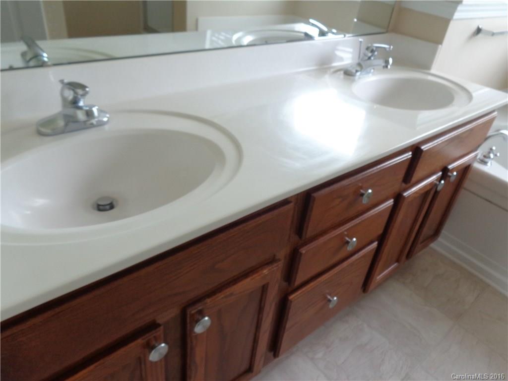 Wyndham Place - Residential Lease