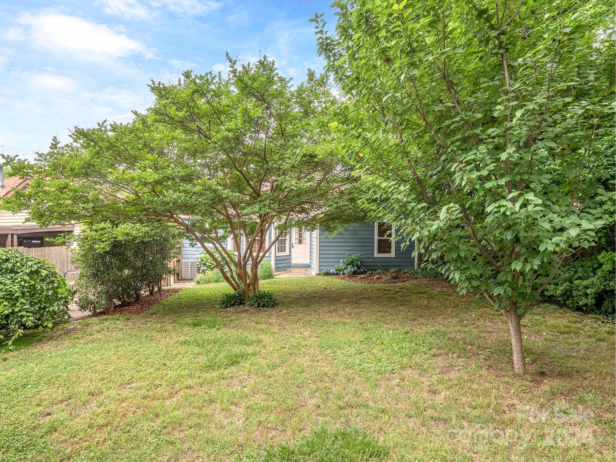 Villa Heights - Residential