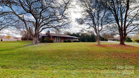 A home in Etowah