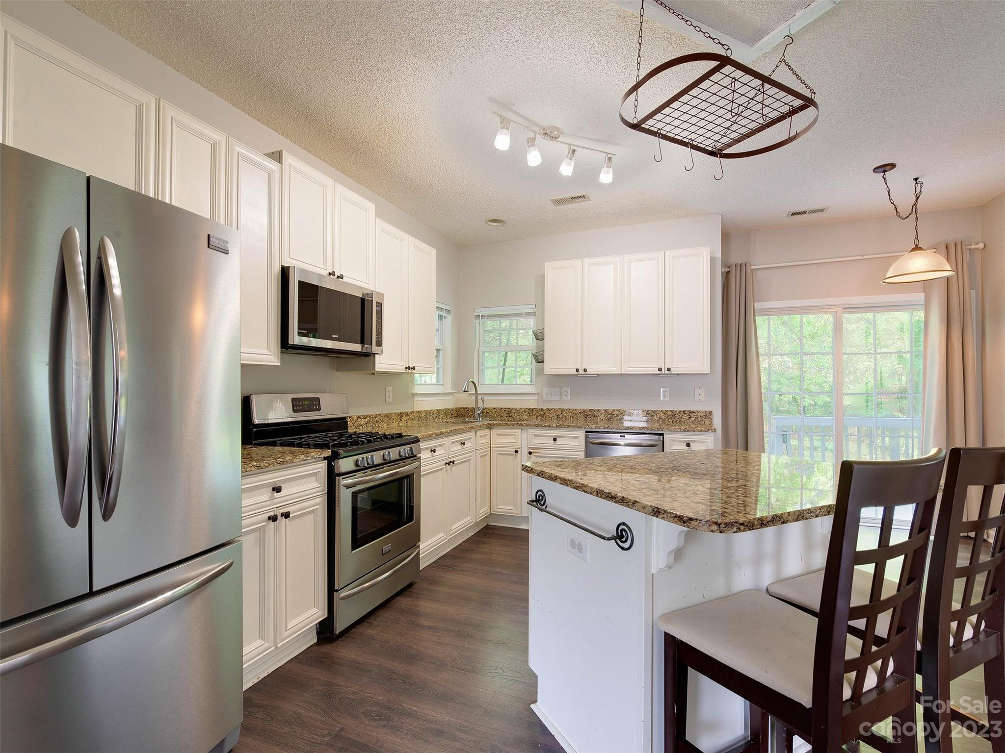 Brandon Oaks - Residential