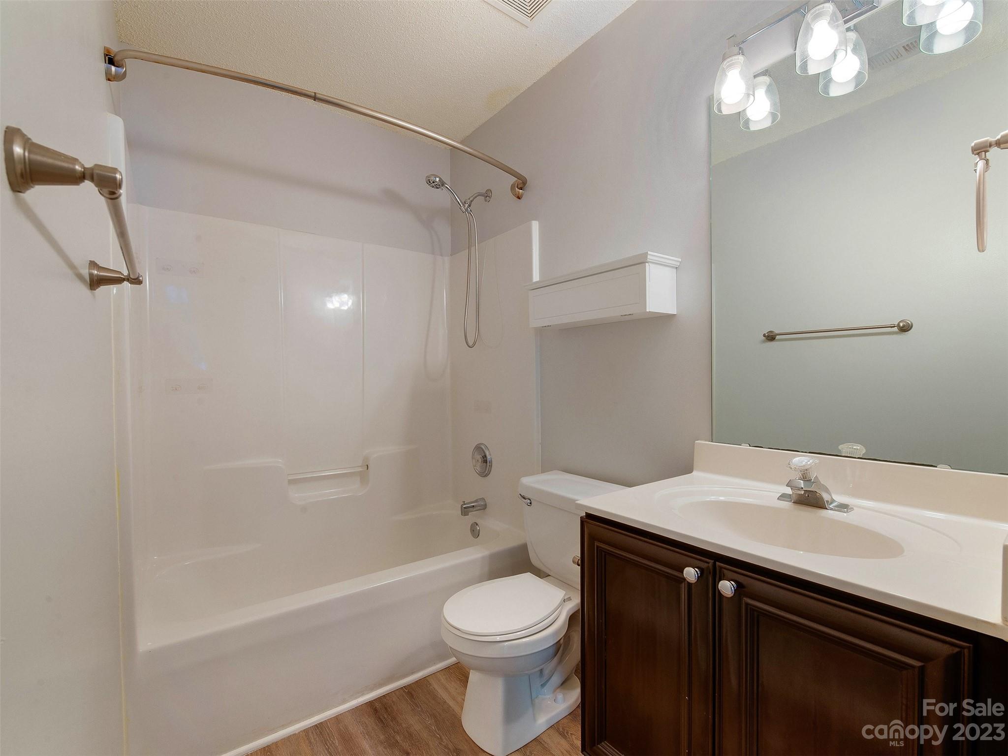 Brandon Oaks - Residential