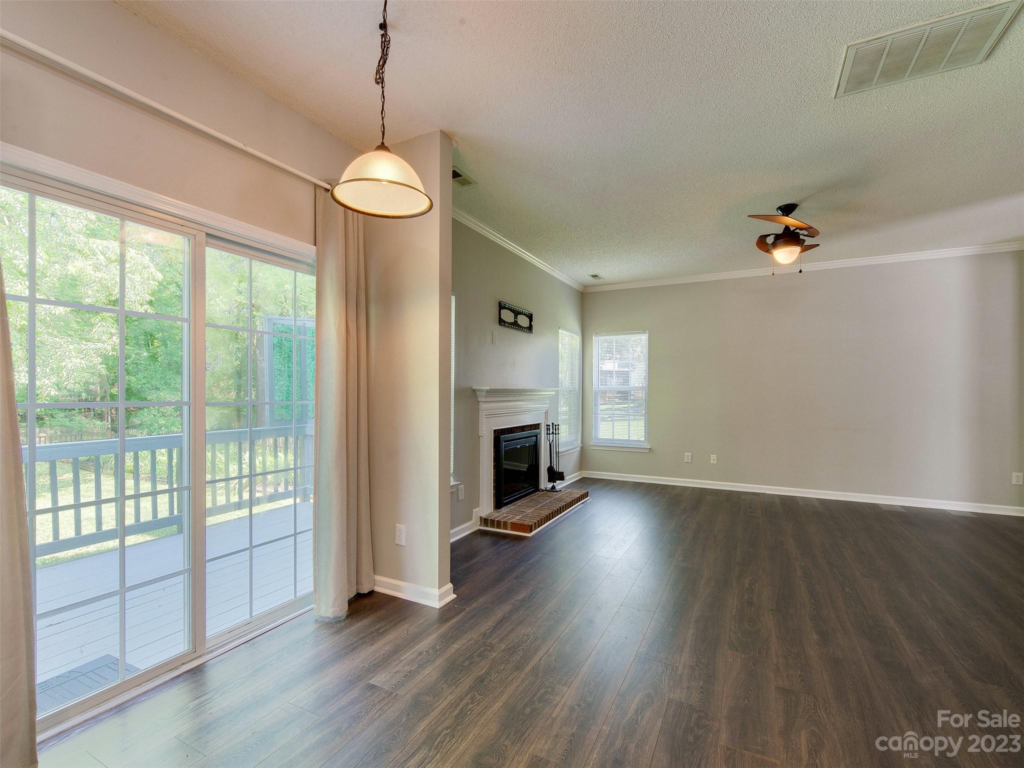 Brandon Oaks - Residential