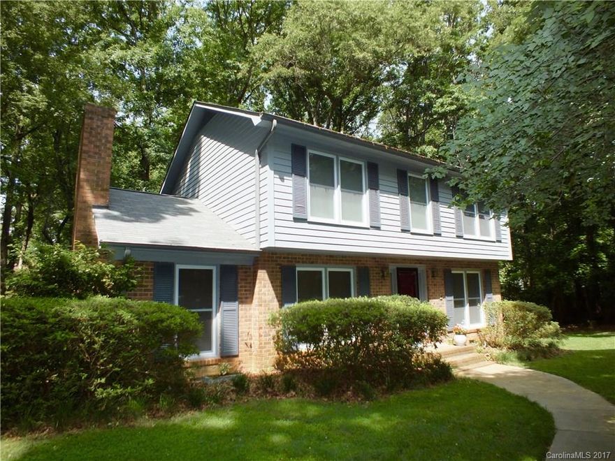 Full brick home with spacious, open living areas downstairs. The home features 3 bedrooms and 2 baths upstairs. The kitchen offers functionality, amply counter space and modern appliances. Hardwood flooring throughout the dining/living room combination layout. There is a fireplace for the ideal spot for relaxing and entertaining. New heat pump installed Aug 2017.