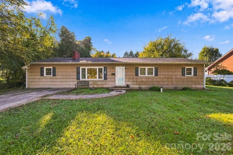 Photo of 640 Diamondhead Drive, Lenoir, NC 28645 (MLS # 4435699)