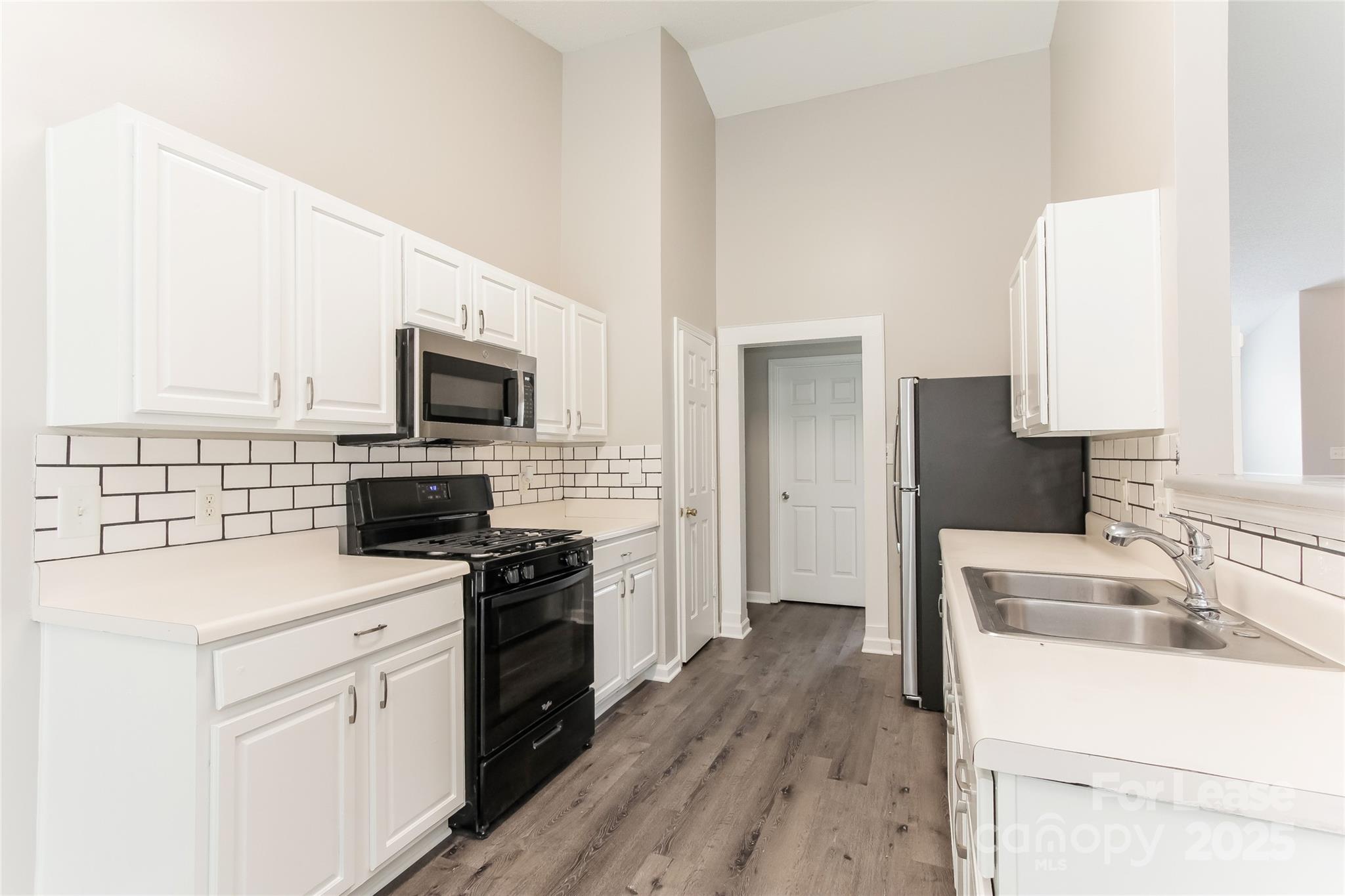 Avensong - Residential Lease