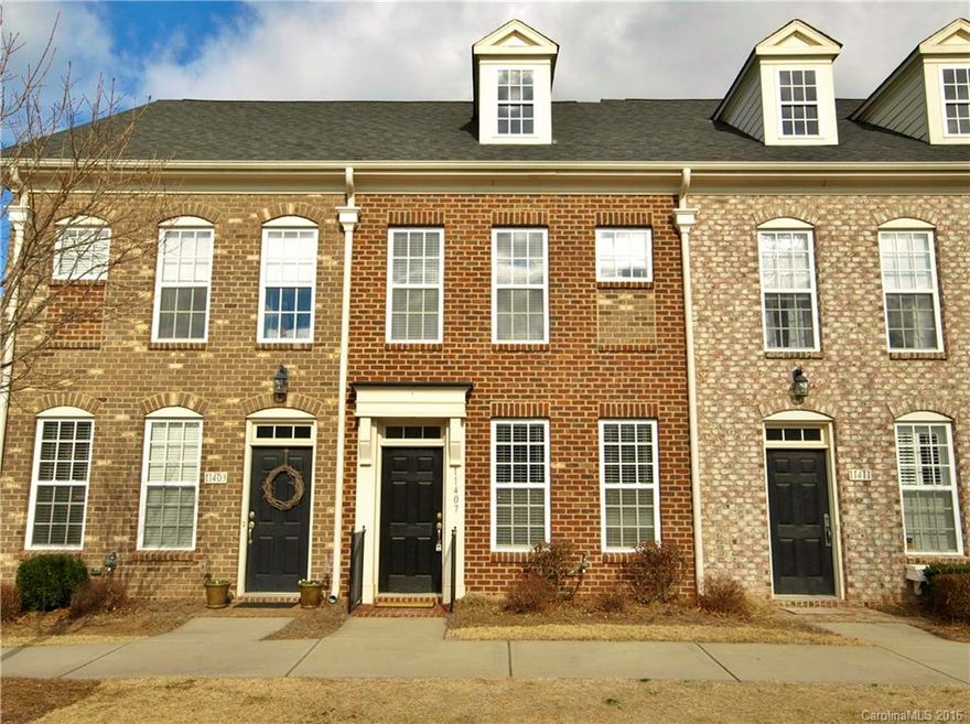 Great 2 bedroom town home in desirable Antiquity community. Open floor plan downstairs with hardwoods, updated black appliances. Molding and trim throughout, spacious bedrooms, both with en-suite bathrooms. private, fenced patio and detached one-car garage. New washer/dryer! Convenient location in Cornelius with nearby shopping and schools. Brand new Harris Teeter coming soon adjacent from community! Great home... a must see!