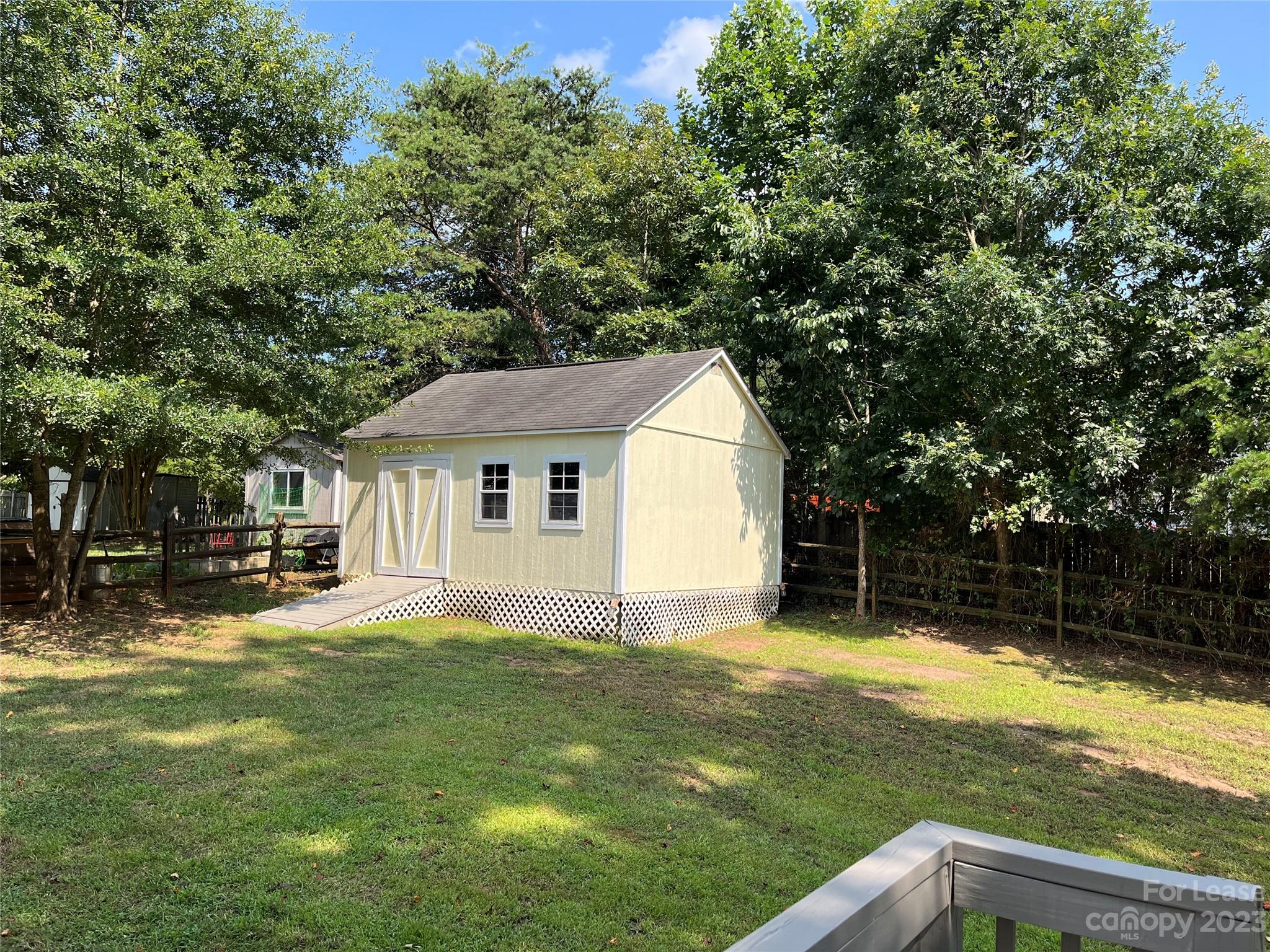 Meadow Glen - Residential Lease