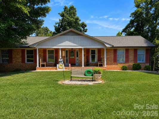 529 N CAROLINA AVE, STATESVILLE, NC 28677 - Image d540fa3ba62c683f7c889656b40468b3/4152542746