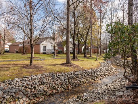 A home in Hendersonville