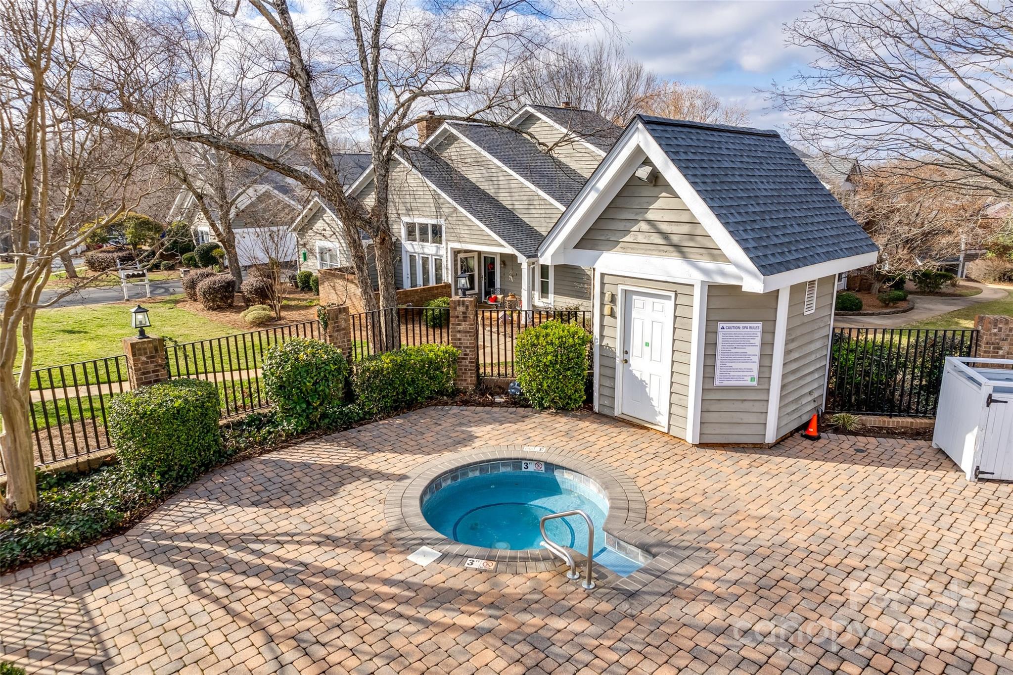 Gates at Quail Hollow - Residential