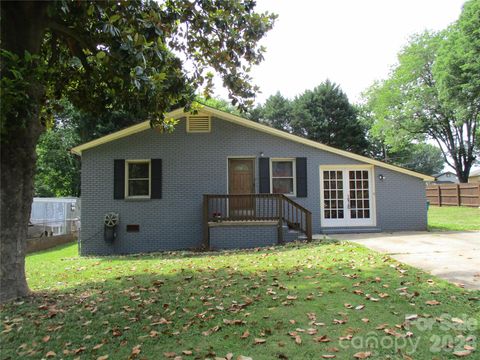 Photo of 307 6th Street, Belmont, NC 28012 (MLS # 4384941)