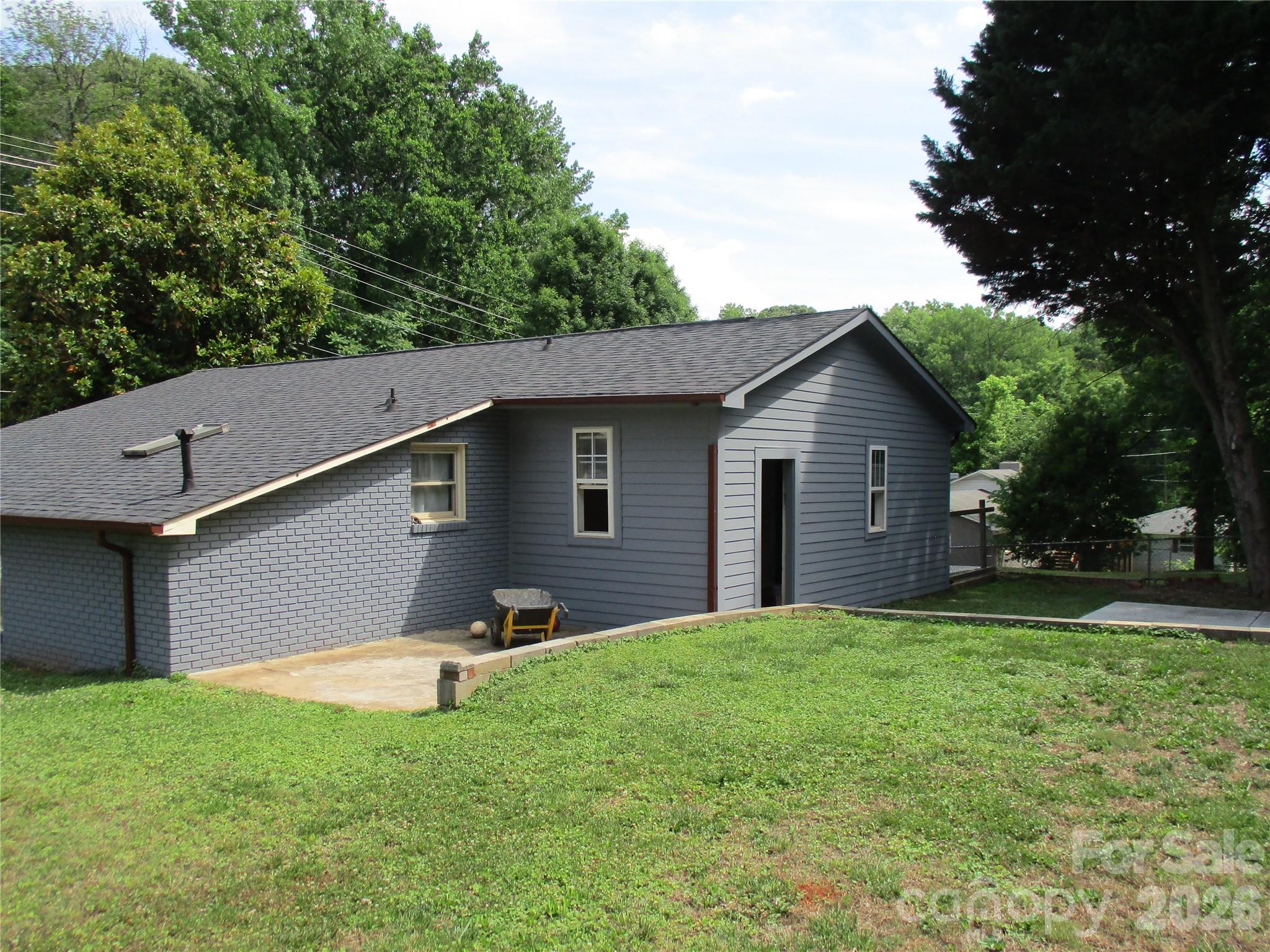 307 6th Street