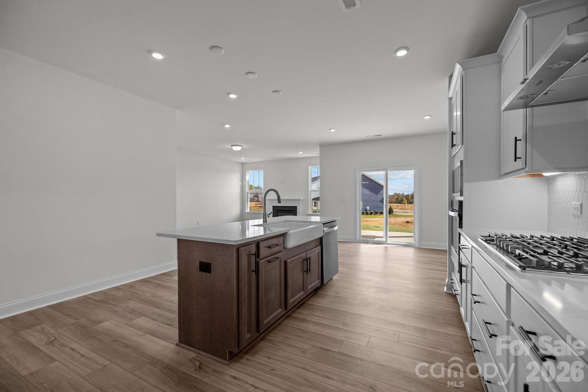Lakeside Glen - Residential