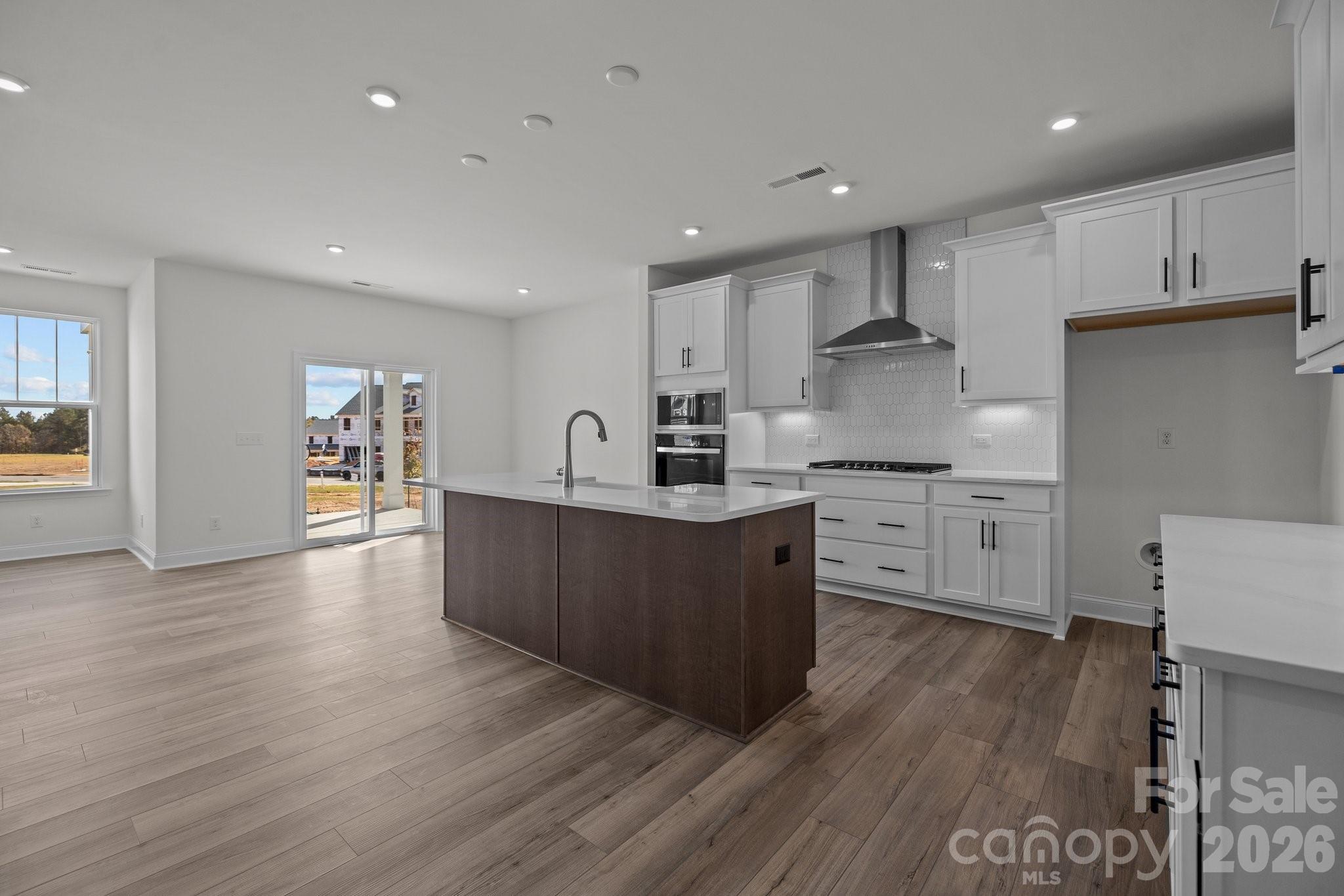 Lakeside Glen - Residential