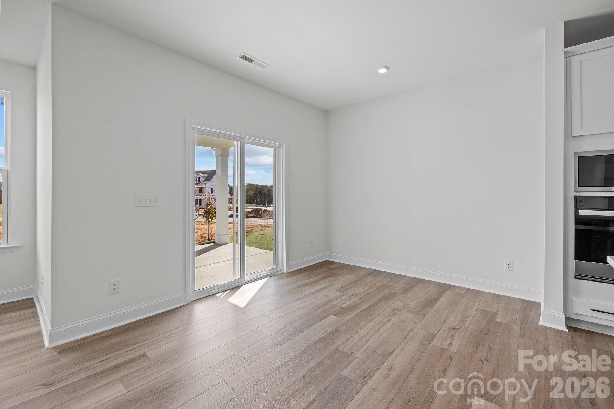 Lakeside Glen - Residential