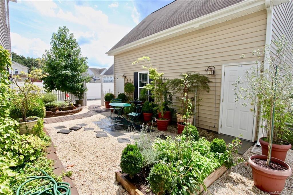 Traditions - Residential