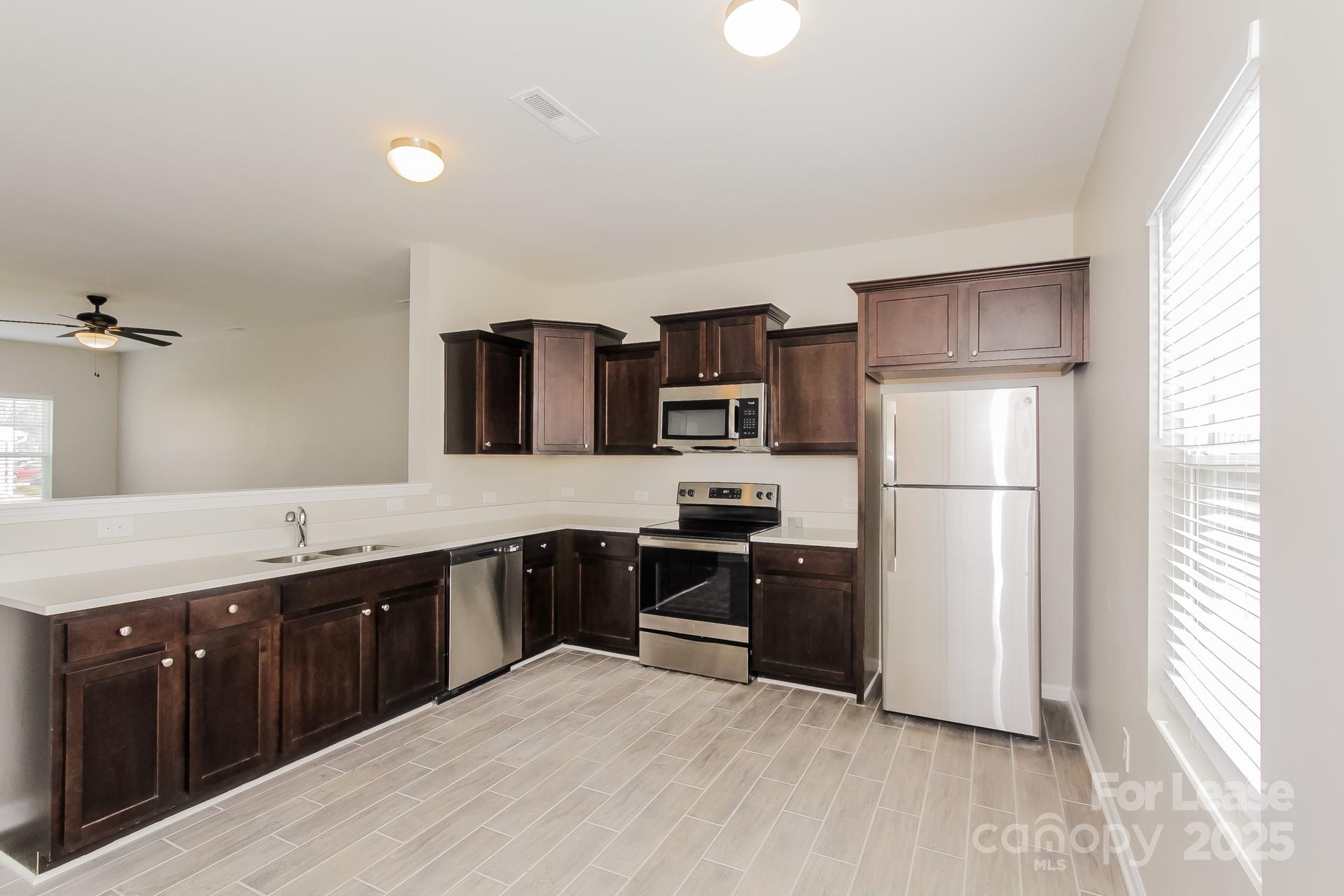 Fox Creek - Residential Lease