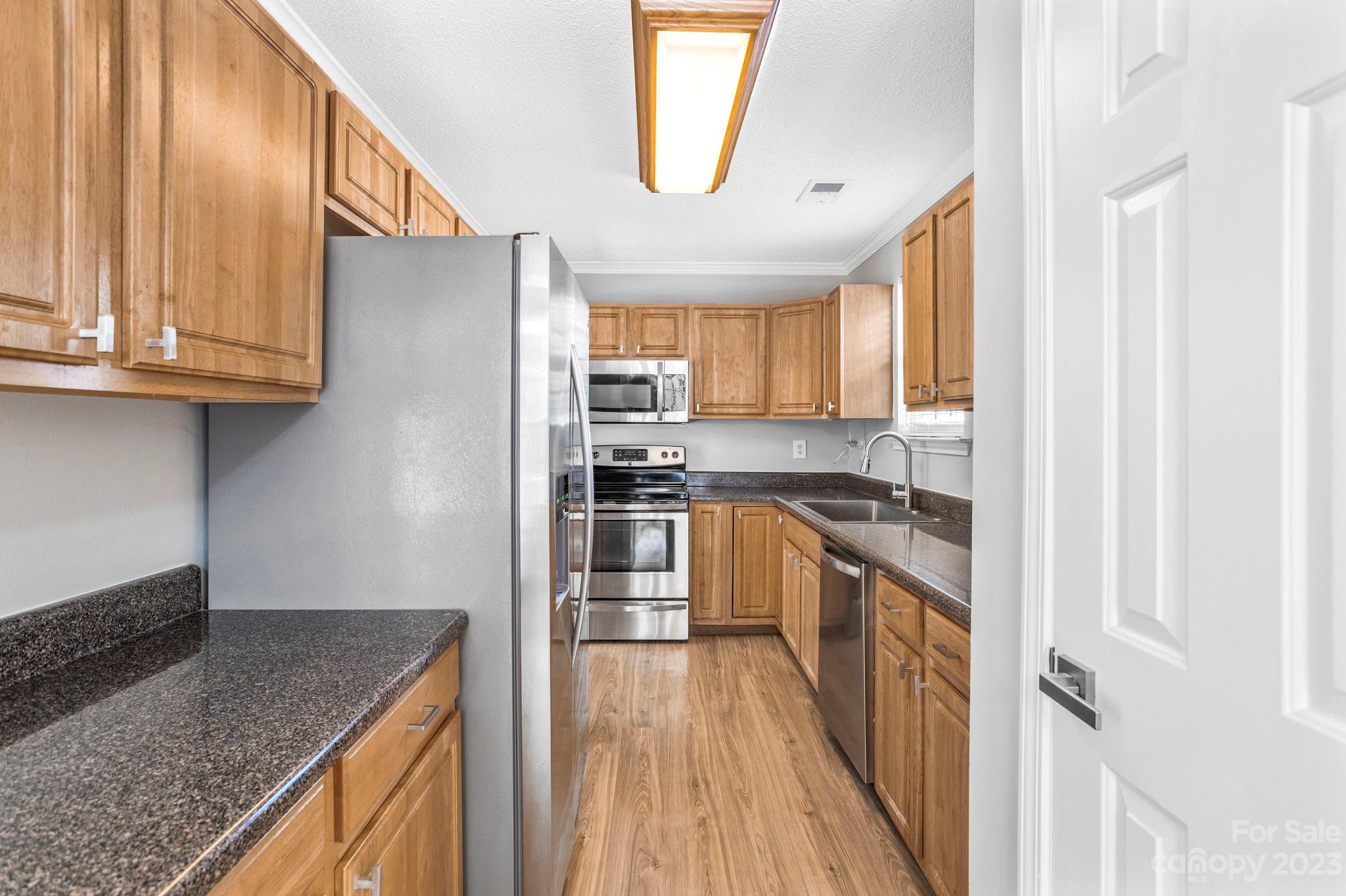 summit townhomes - Residential