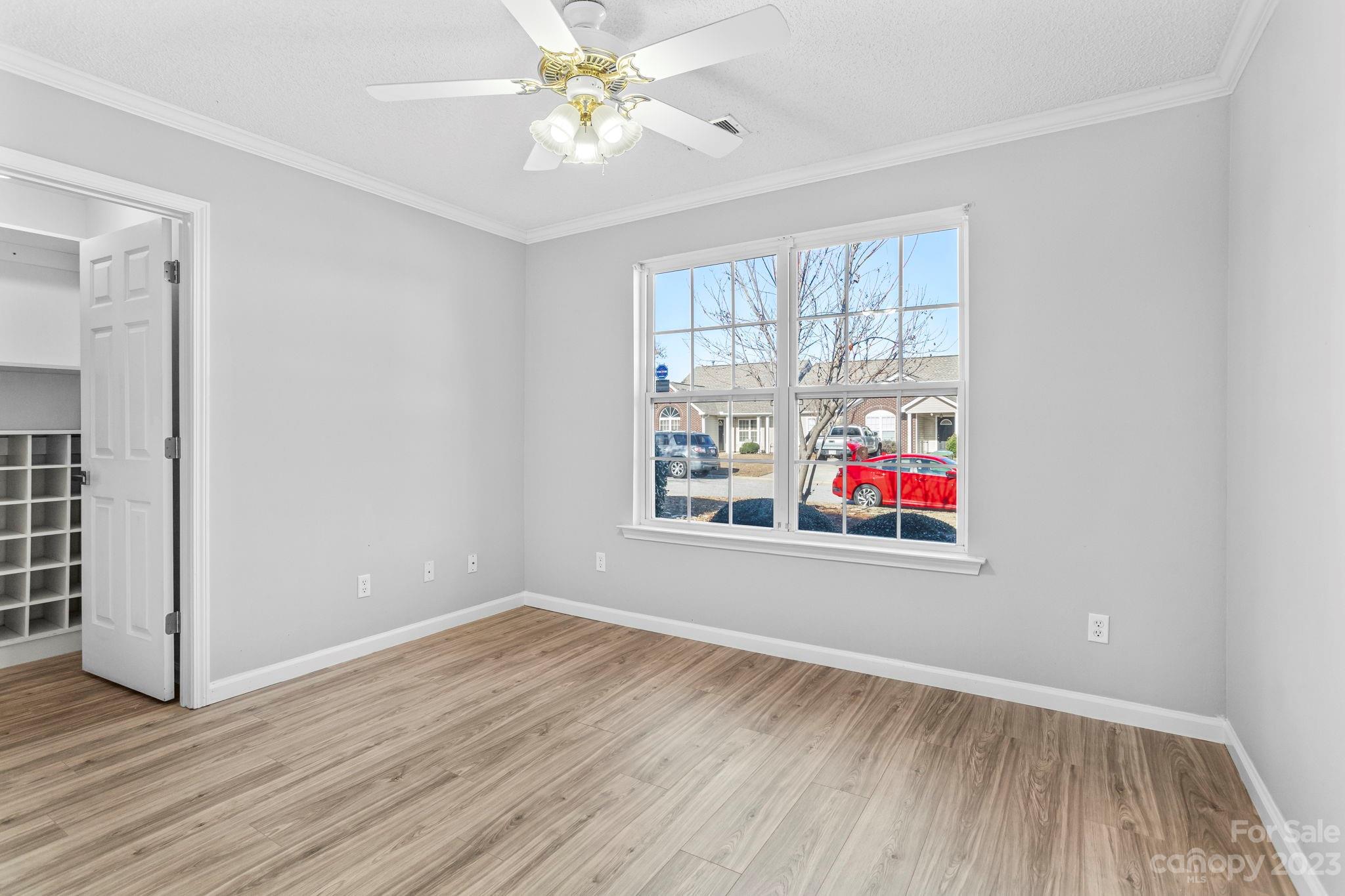 summit townhomes - Residential