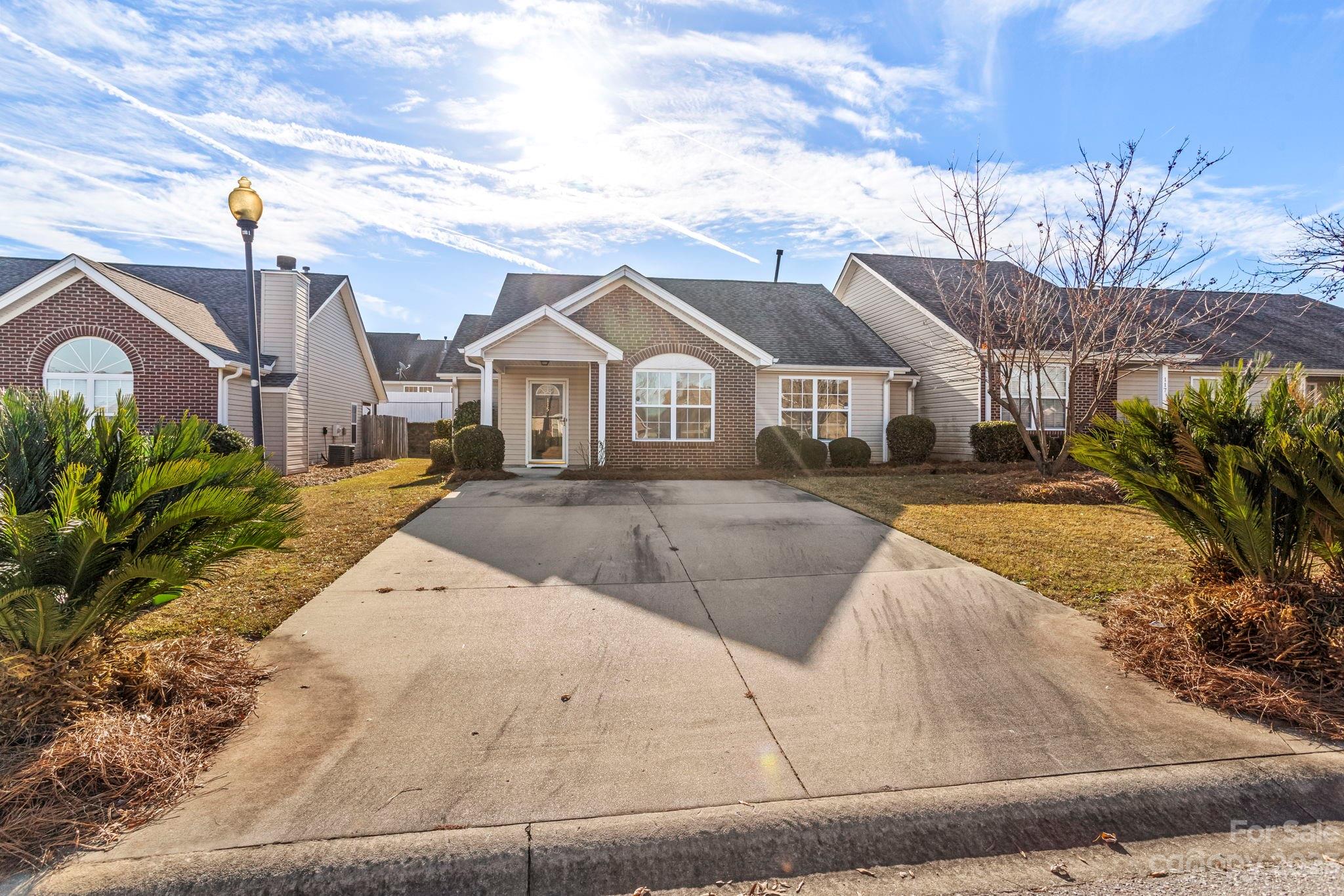 summit townhomes - Residential