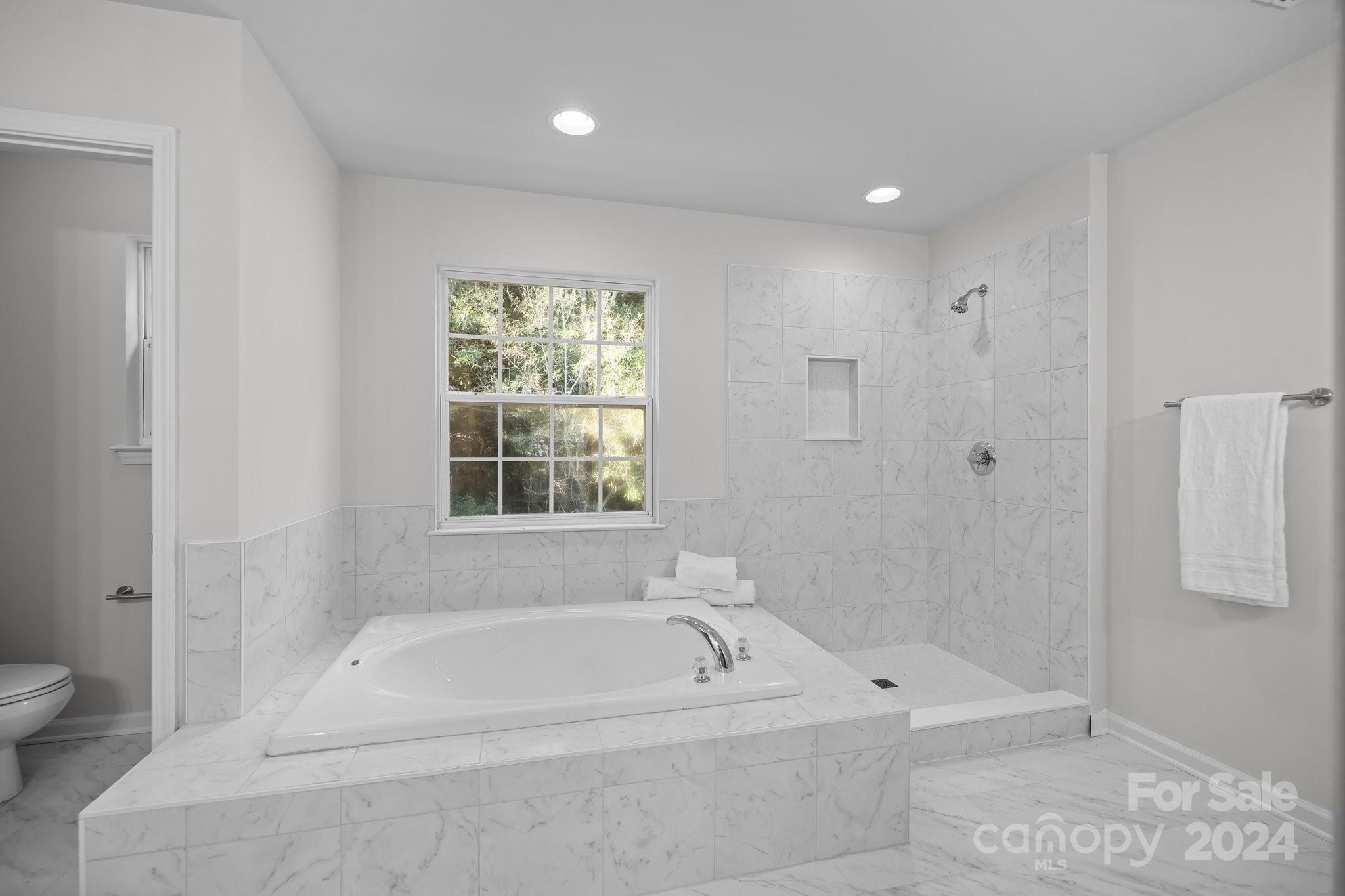 Autumn Cove At Lake Wylie - Residential