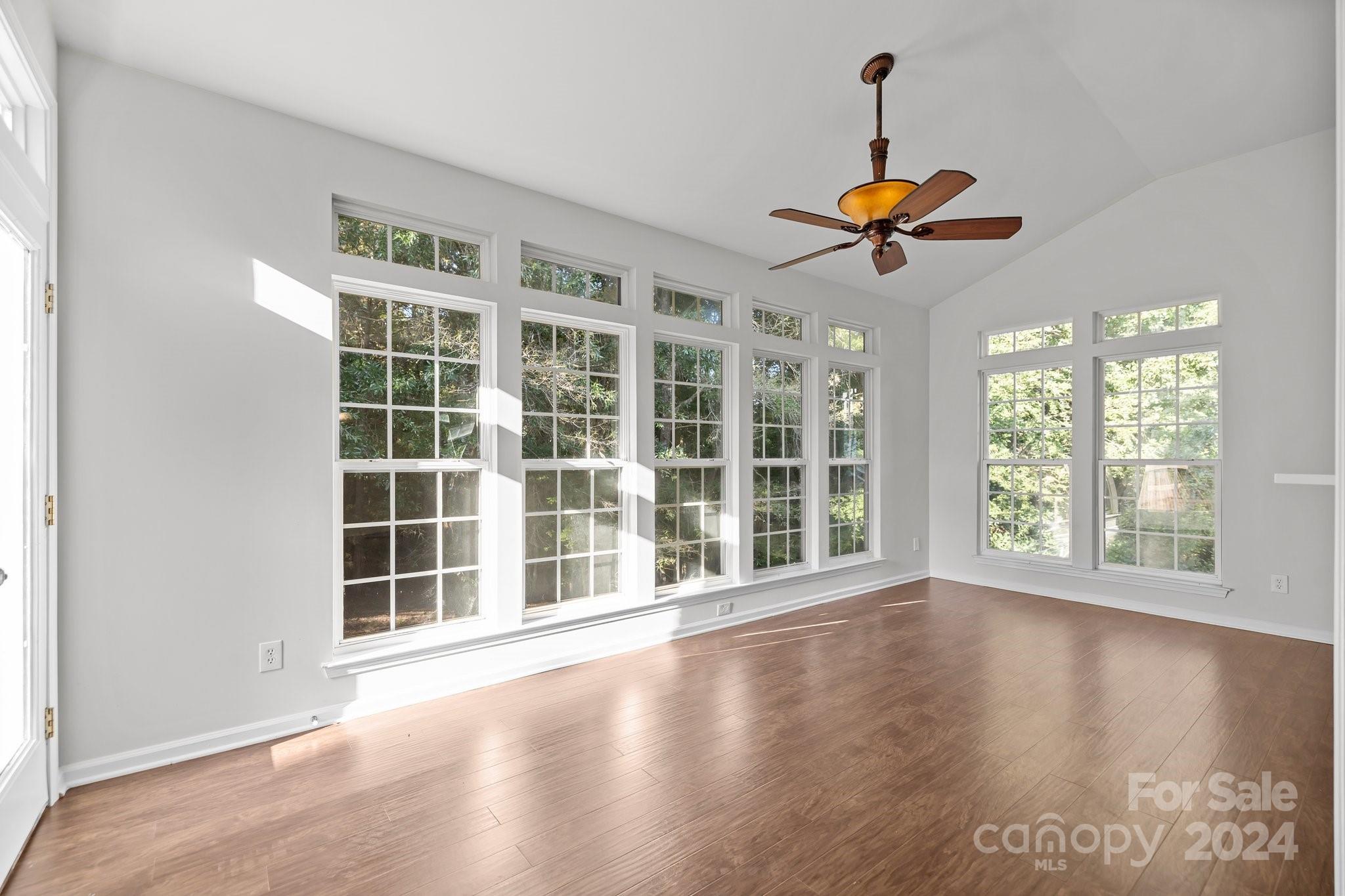 Autumn Cove At Lake Wylie - Residential