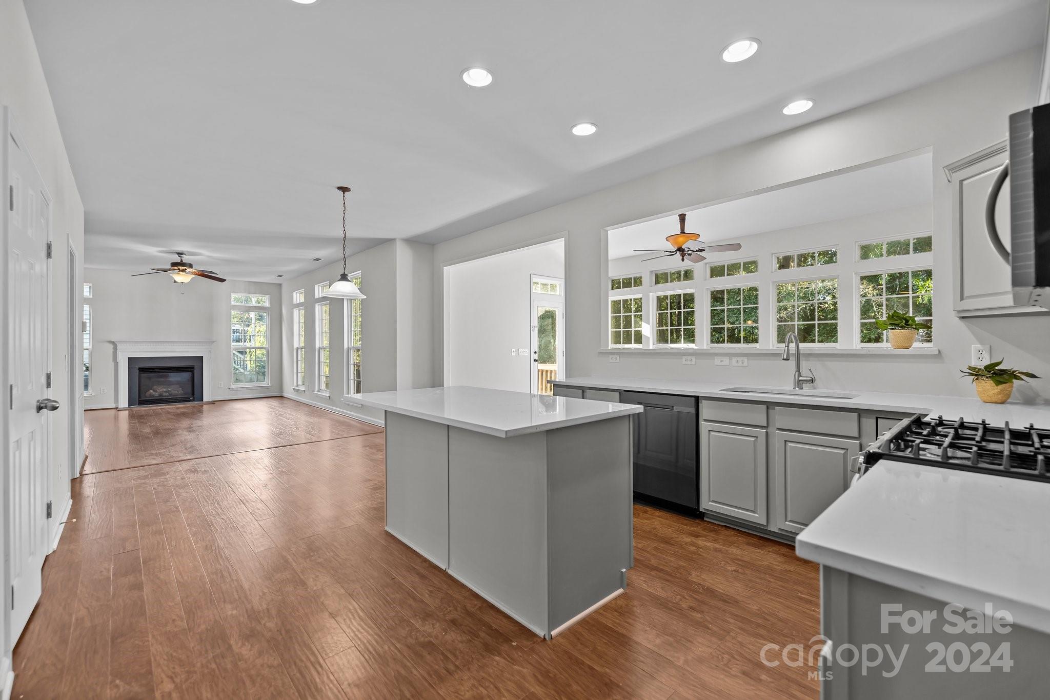 Autumn Cove At Lake Wylie - Residential